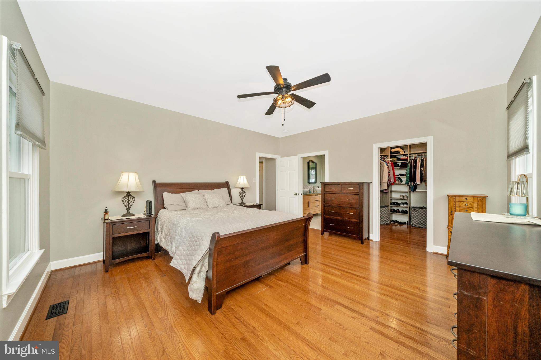 HOLBROOK HEIGHTS - Residential