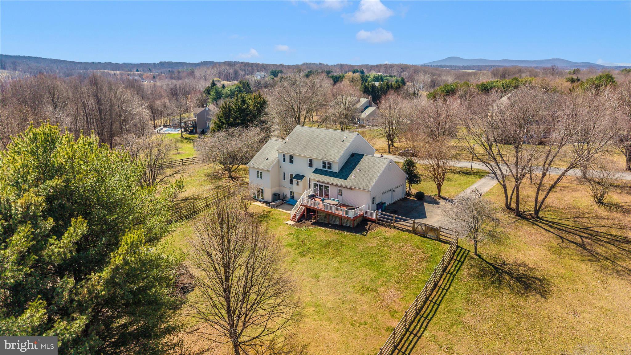 HOLBROOK HEIGHTS - Residential