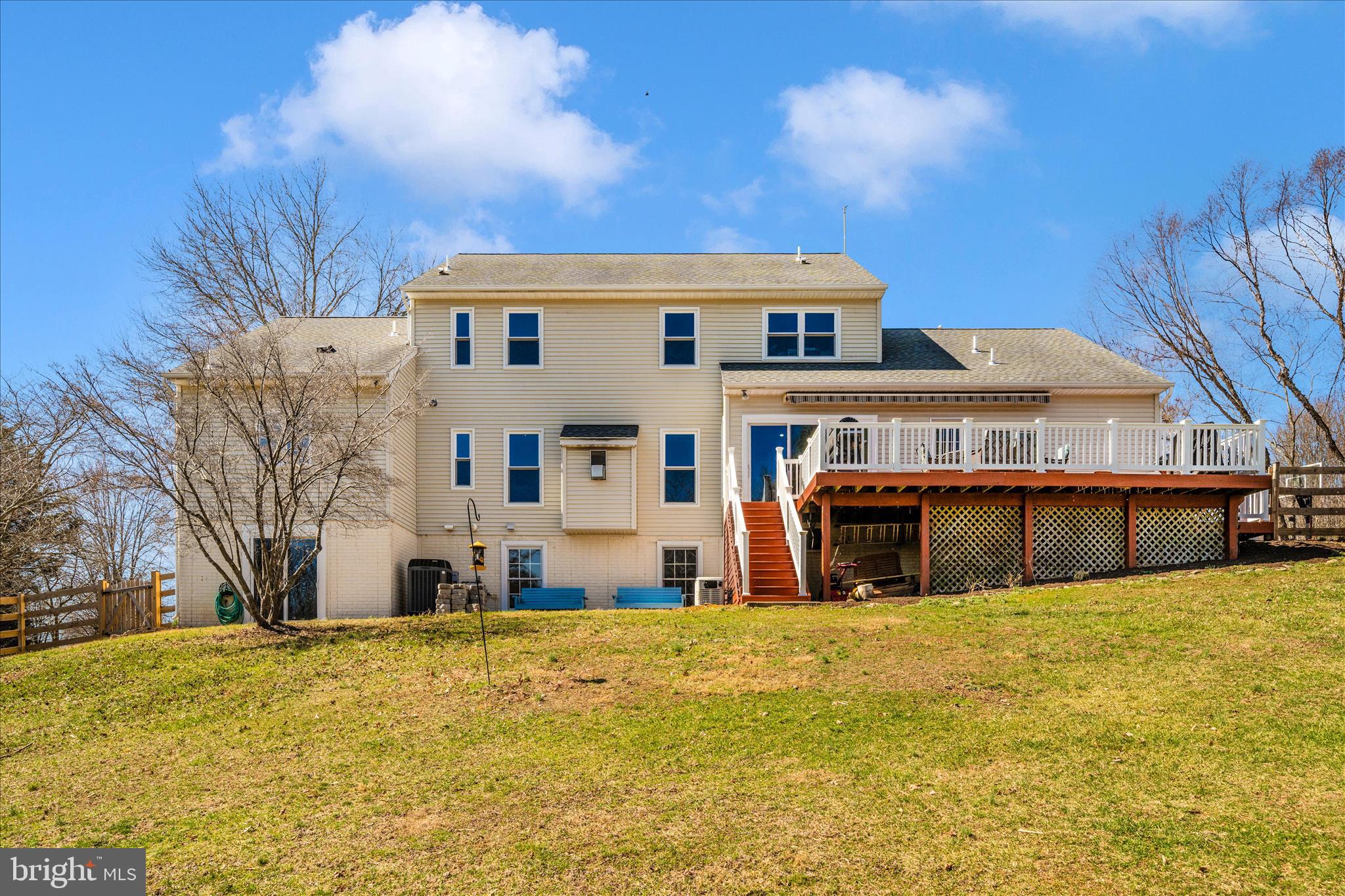 HOLBROOK HEIGHTS - Residential