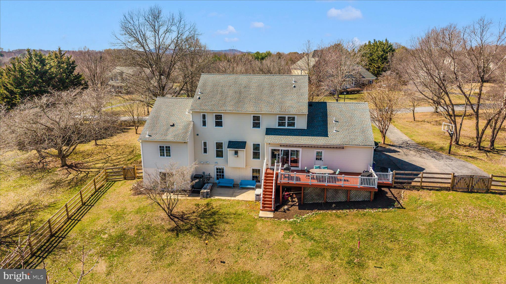 HOLBROOK HEIGHTS - Residential