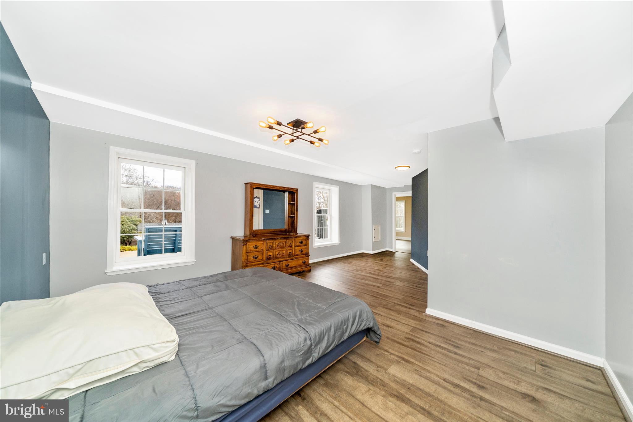 HOLBROOK HEIGHTS - Residential