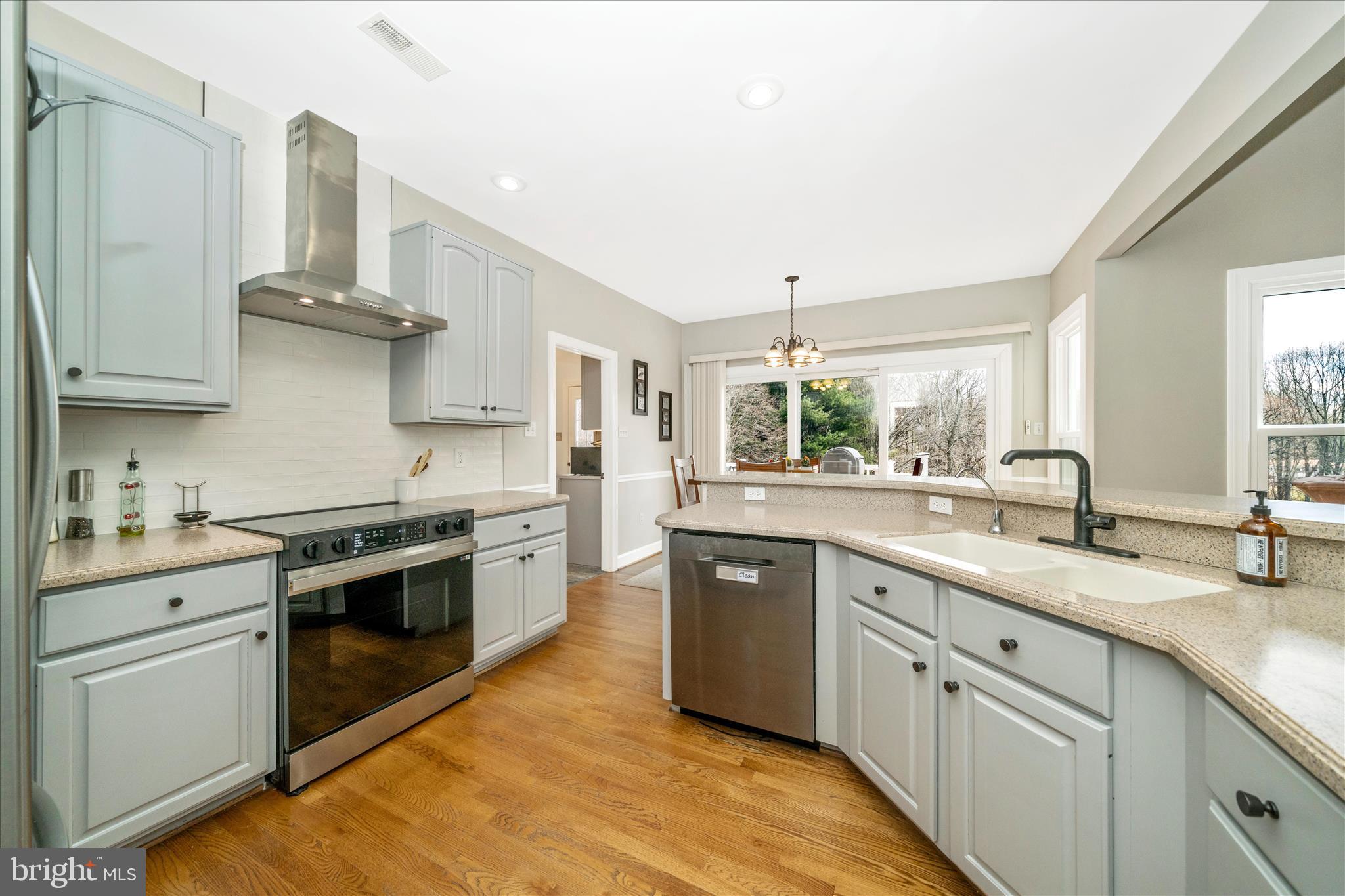 HOLBROOK HEIGHTS - Residential