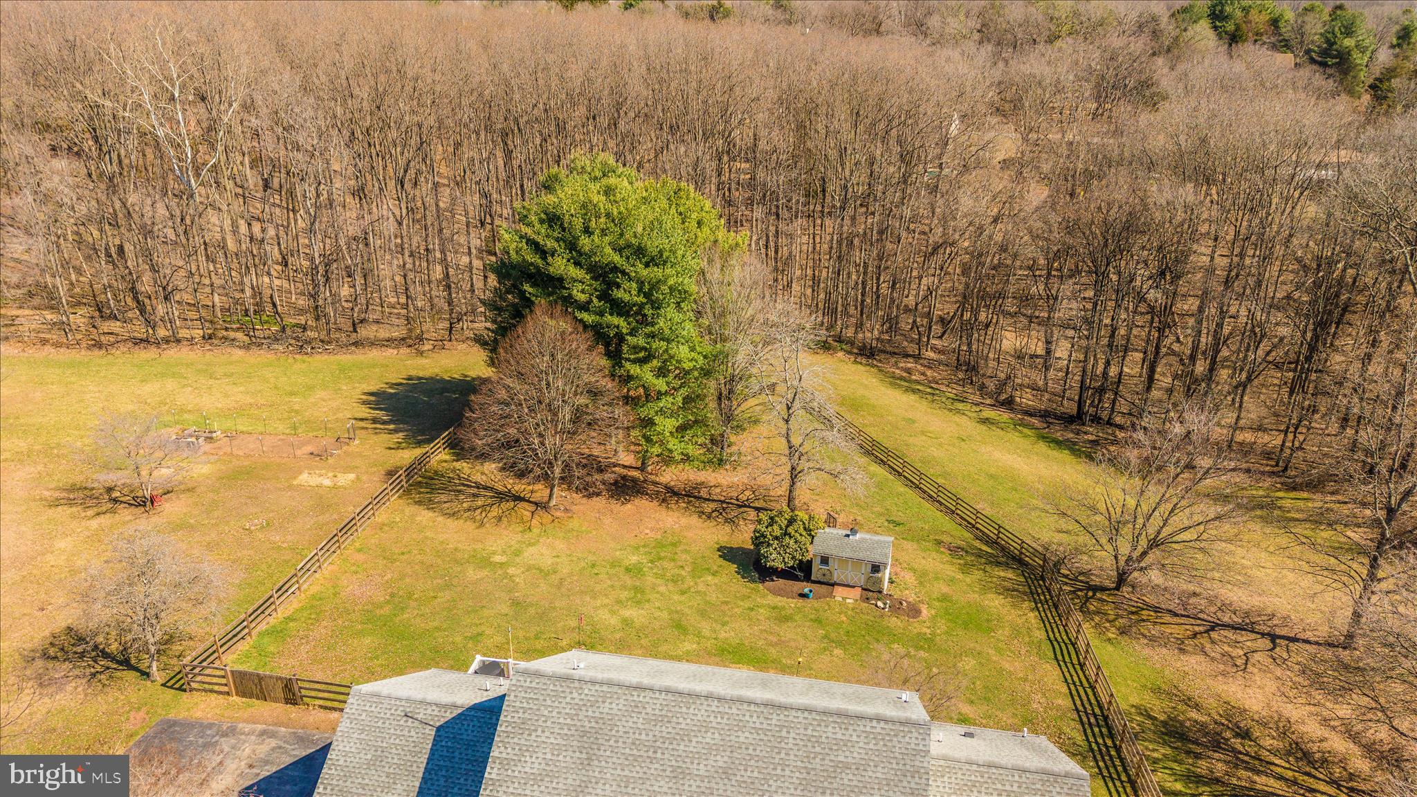 HOLBROOK HEIGHTS - Residential