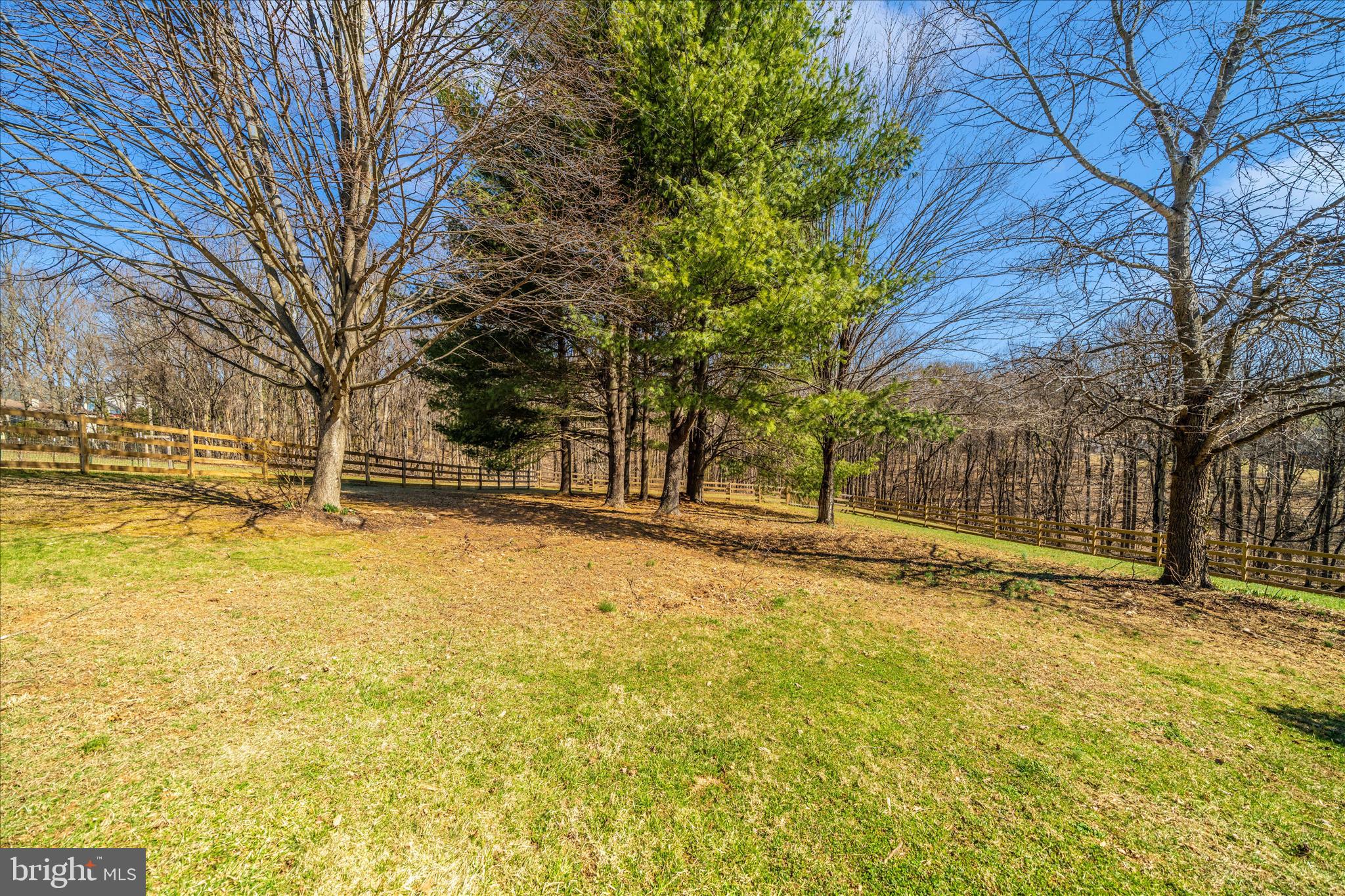 HOLBROOK HEIGHTS - Residential