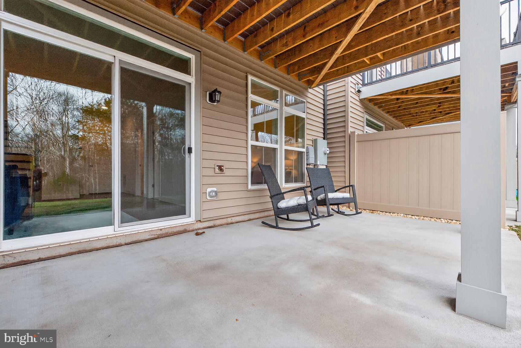 THE RETREAT AT WESTFIELDS - Residential