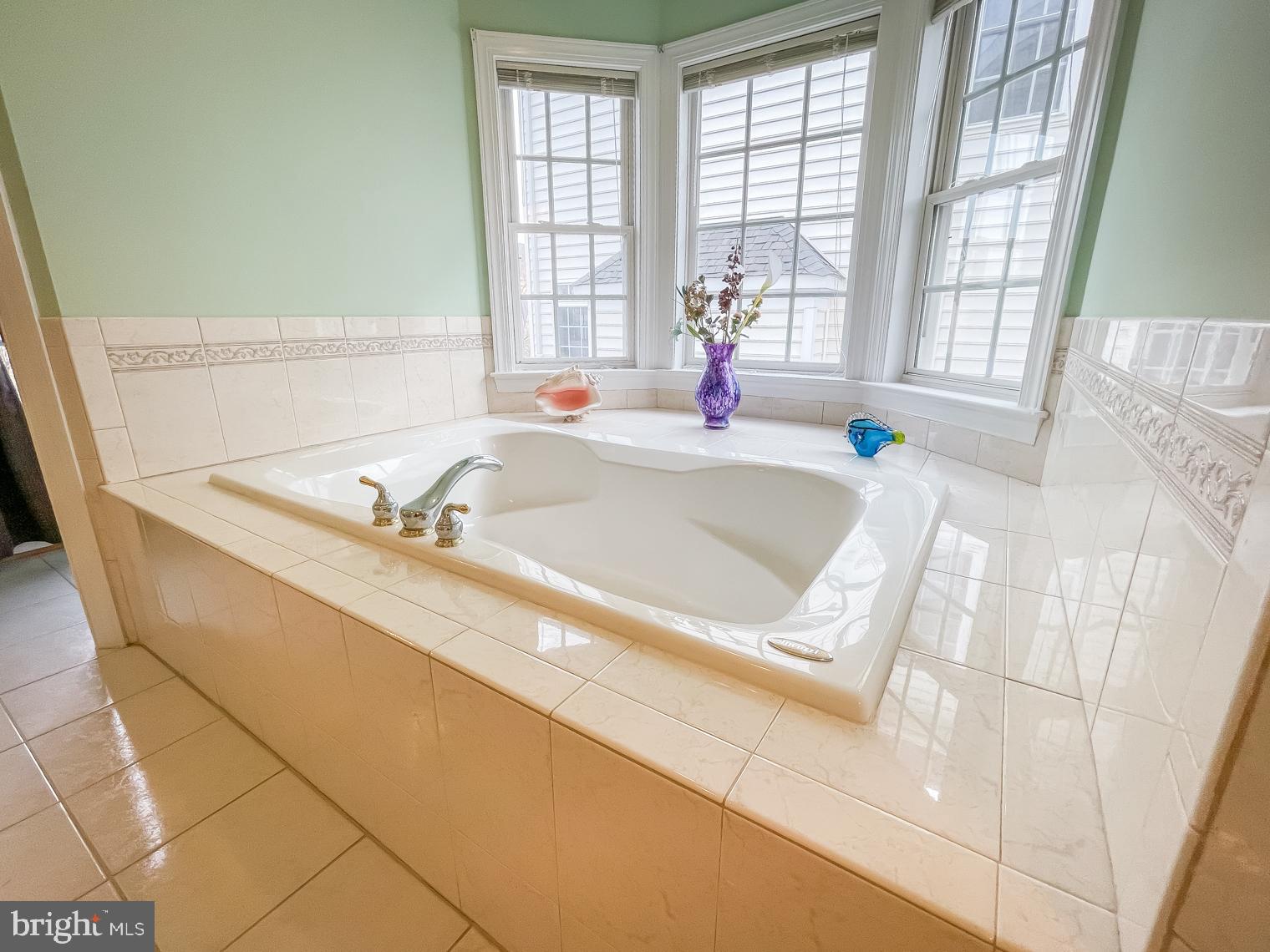 LANSDOWNE ON THE POTOMAC - Residential