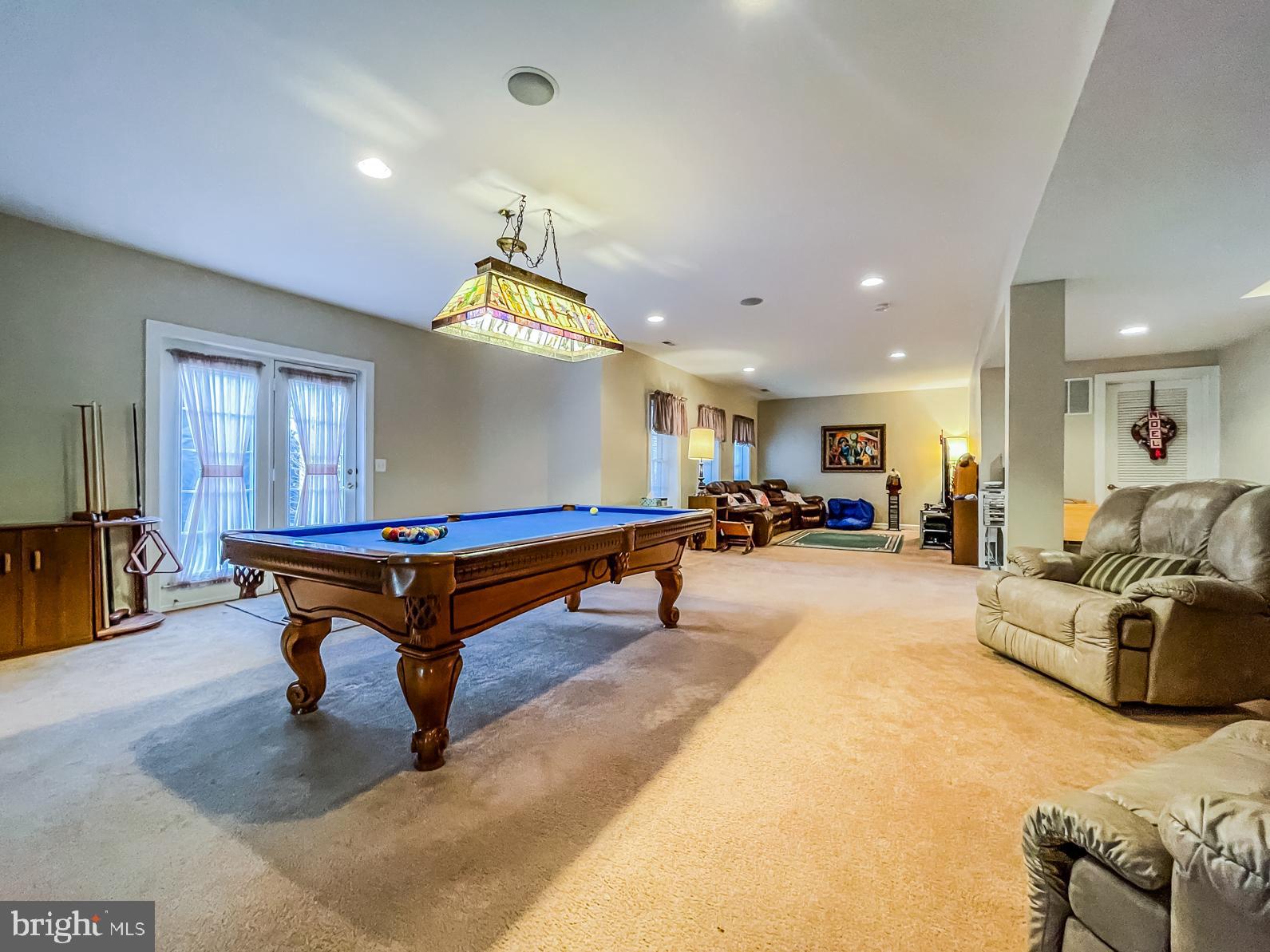 LANSDOWNE ON THE POTOMAC - Residential