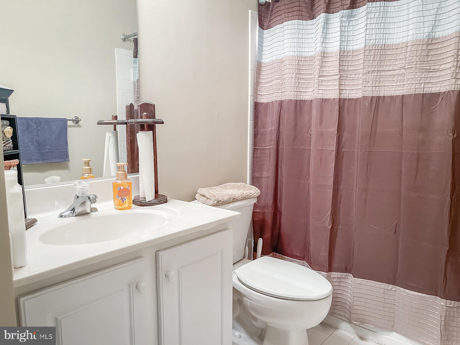 LANSDOWNE ON THE POTOMAC - Residential