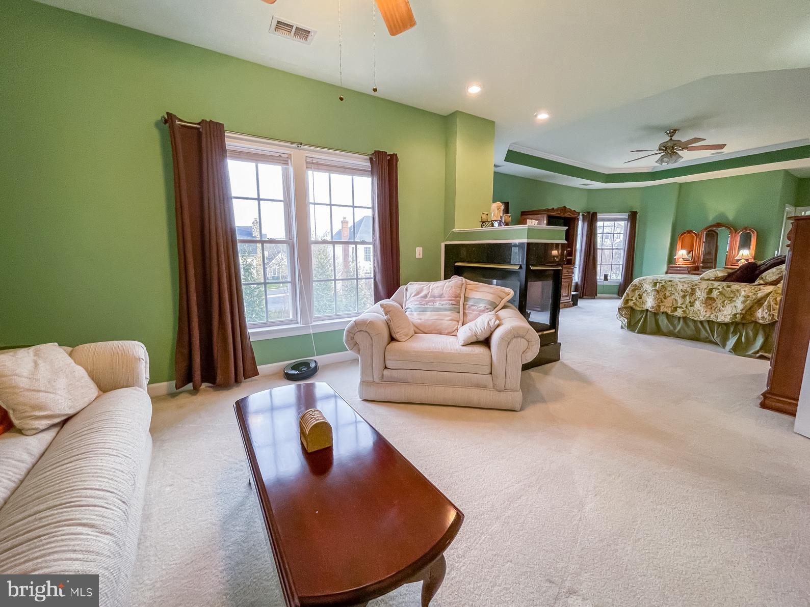 LANSDOWNE ON THE POTOMAC - Residential