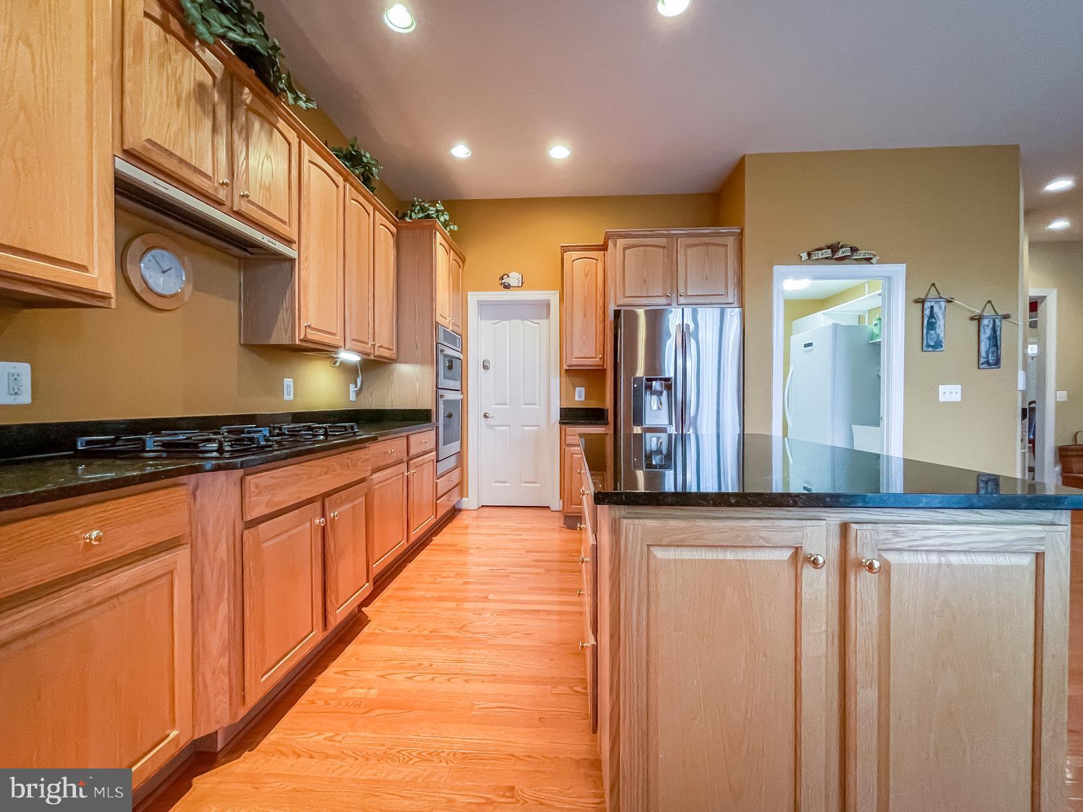 LANSDOWNE ON THE POTOMAC - Residential