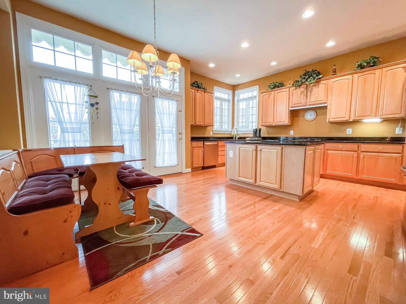 LANSDOWNE ON THE POTOMAC - Residential