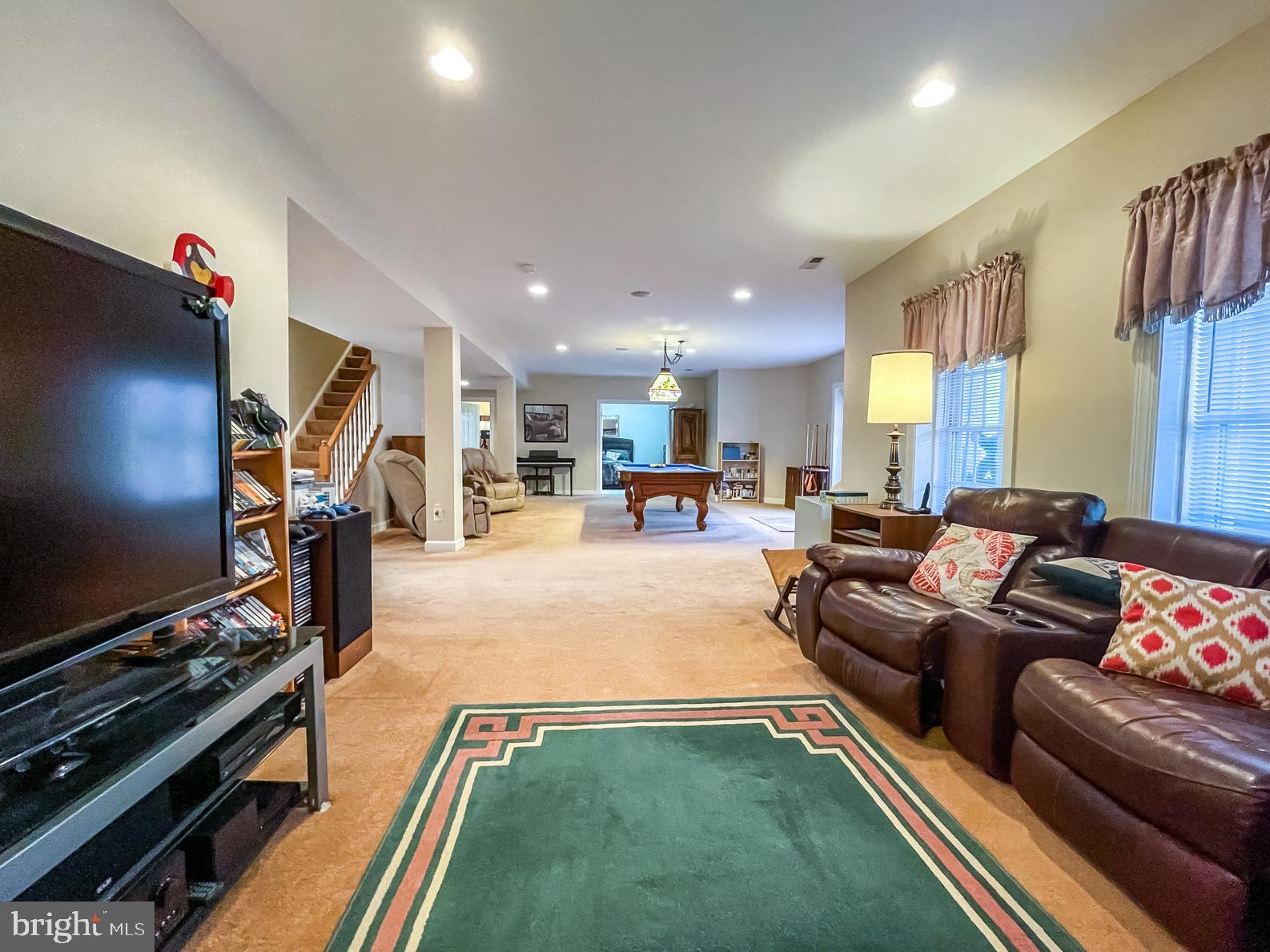 LANSDOWNE ON THE POTOMAC - Residential