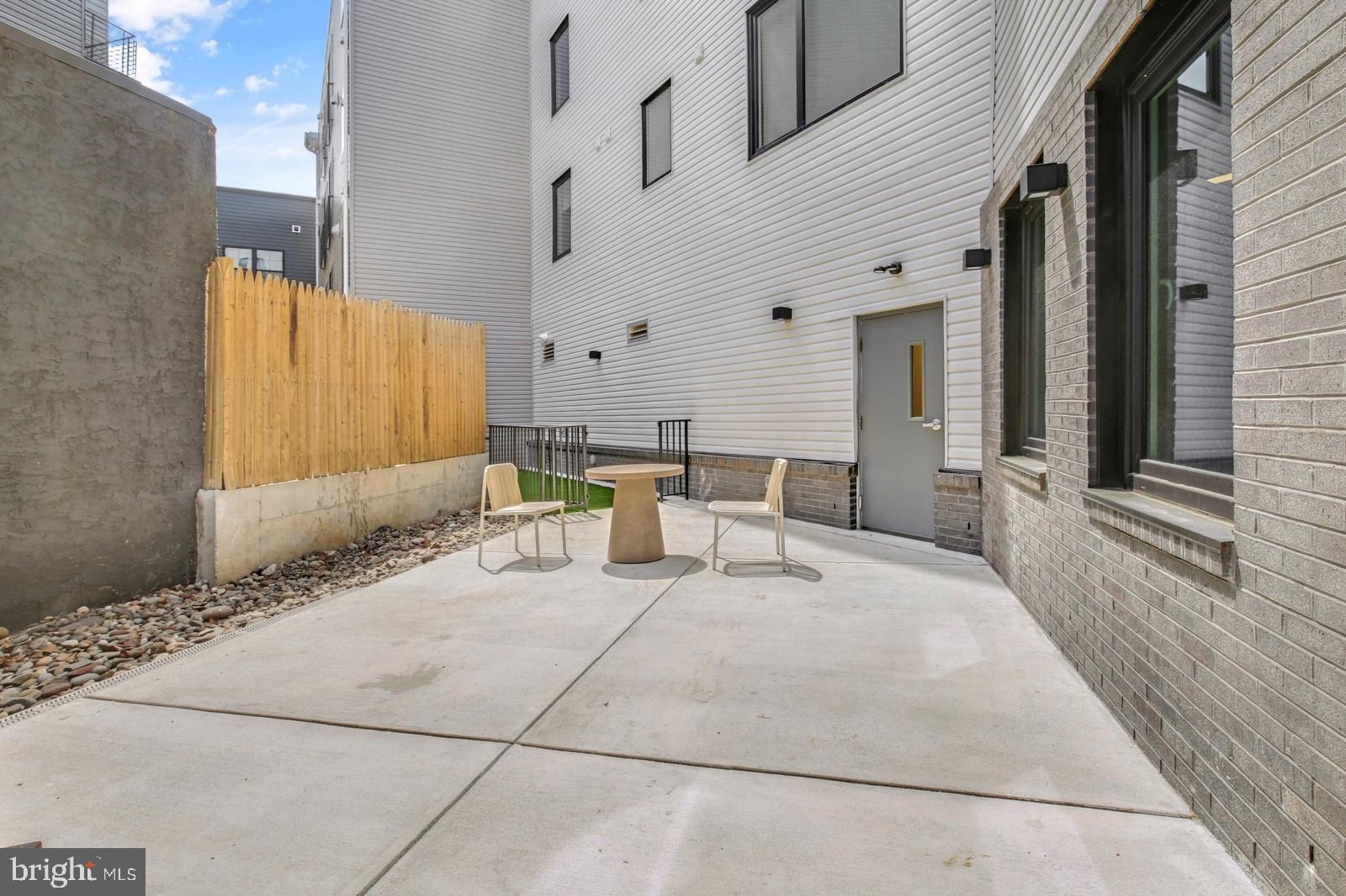 FISHTOWN - Residential Lease