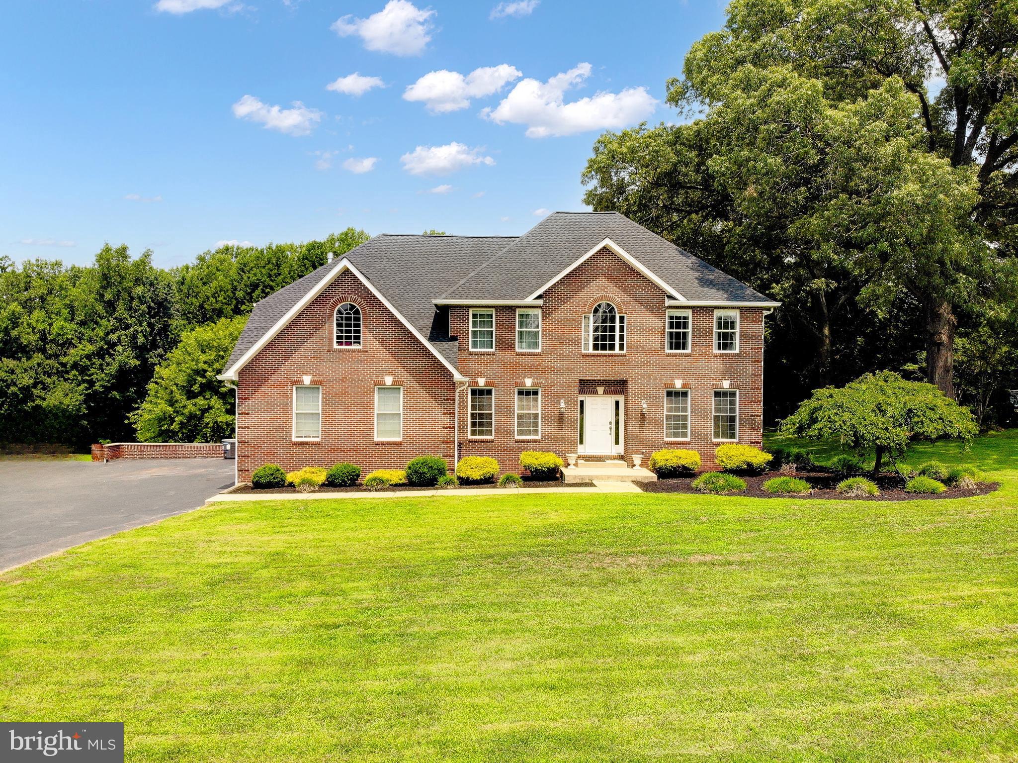 25 HOILE LANE