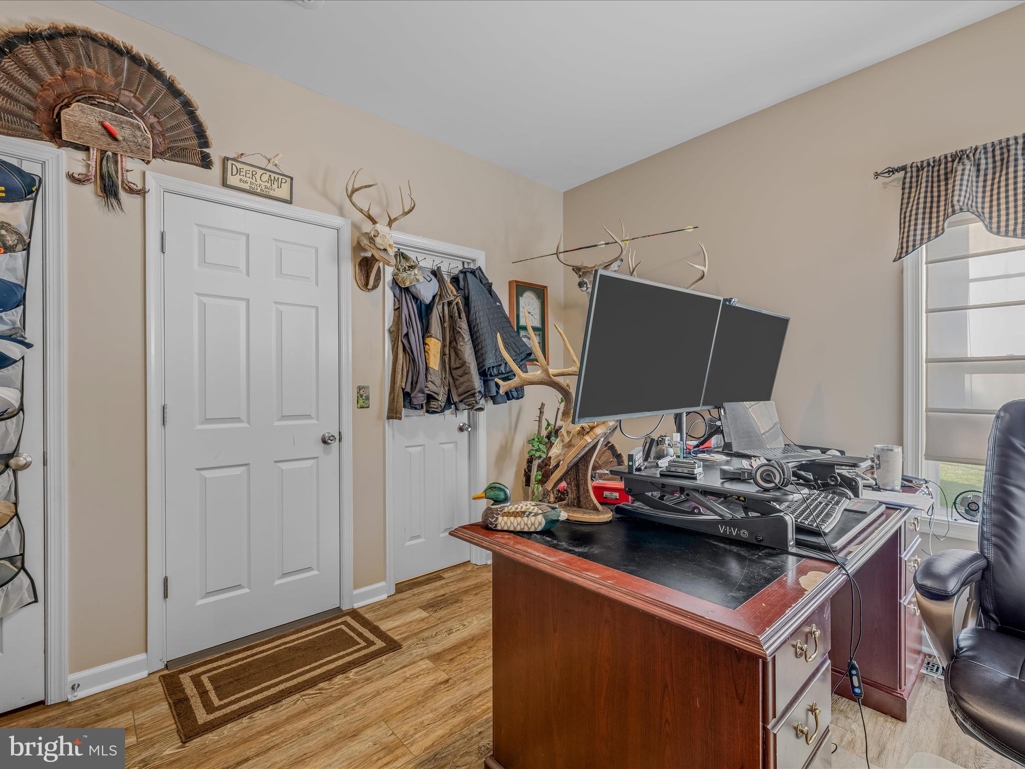 APPLE KNOLLS - Residential