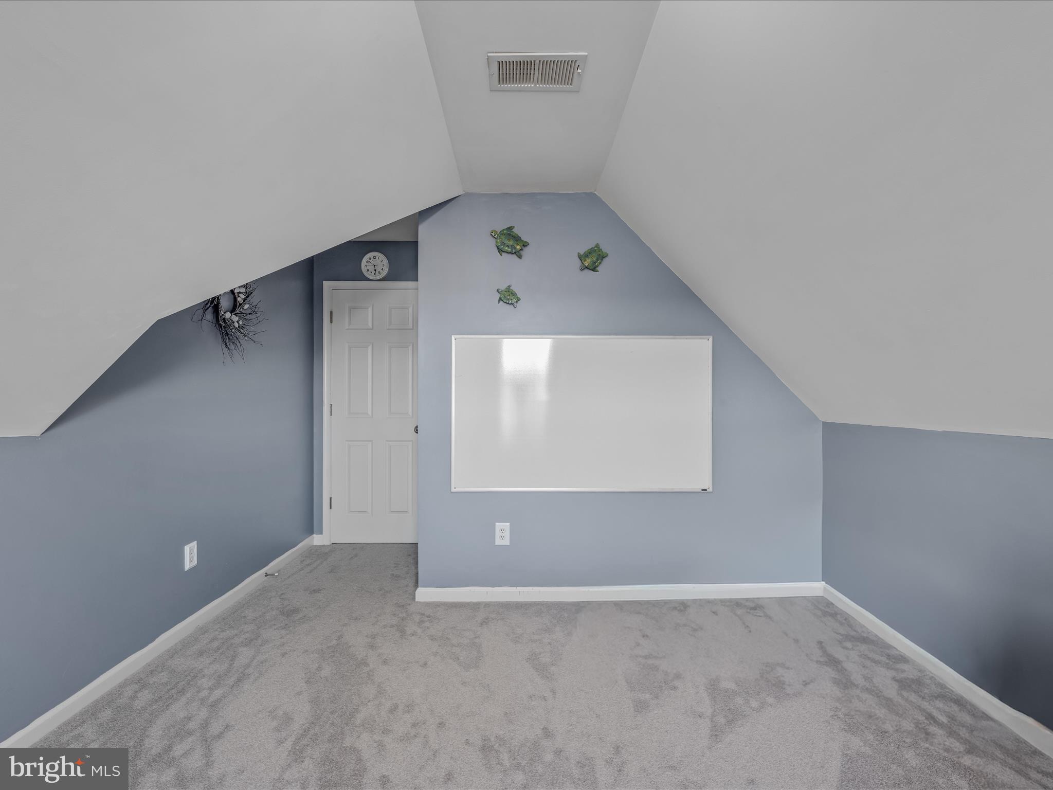 APPLE KNOLLS - Residential