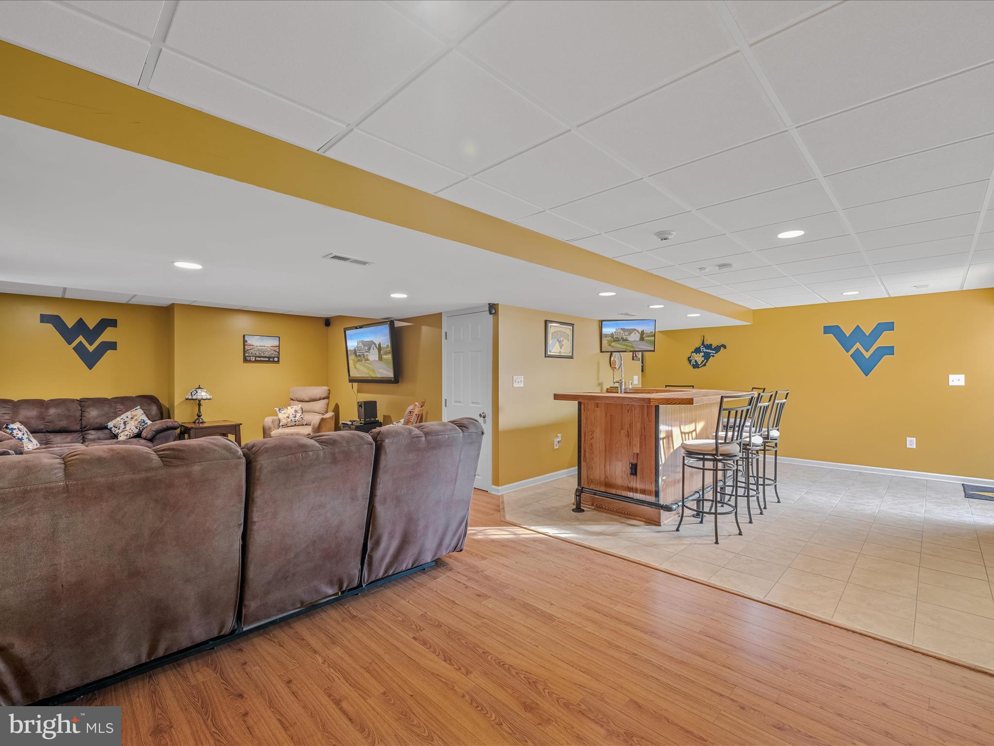 APPLE KNOLLS - Residential