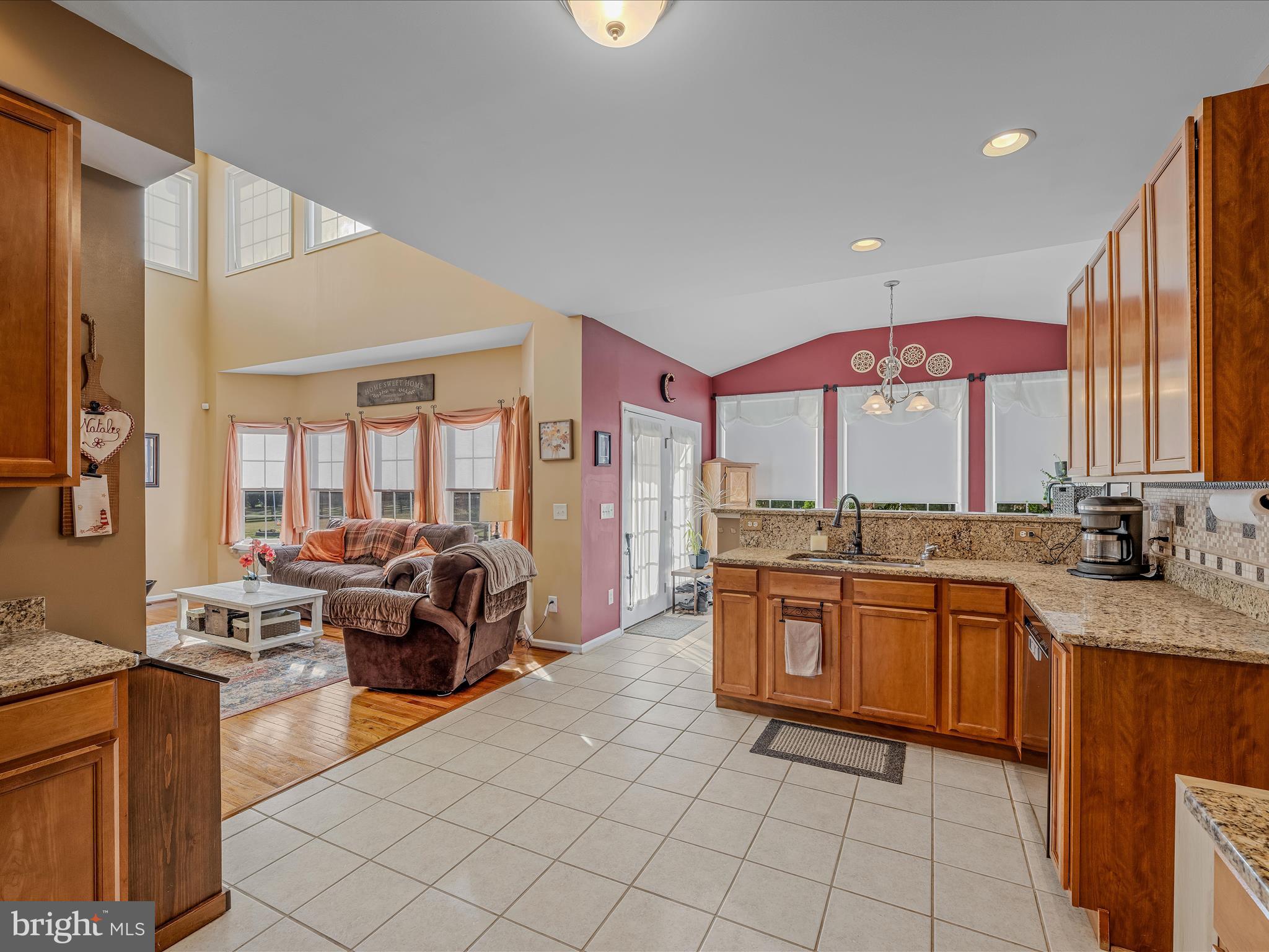 APPLE KNOLLS - Residential