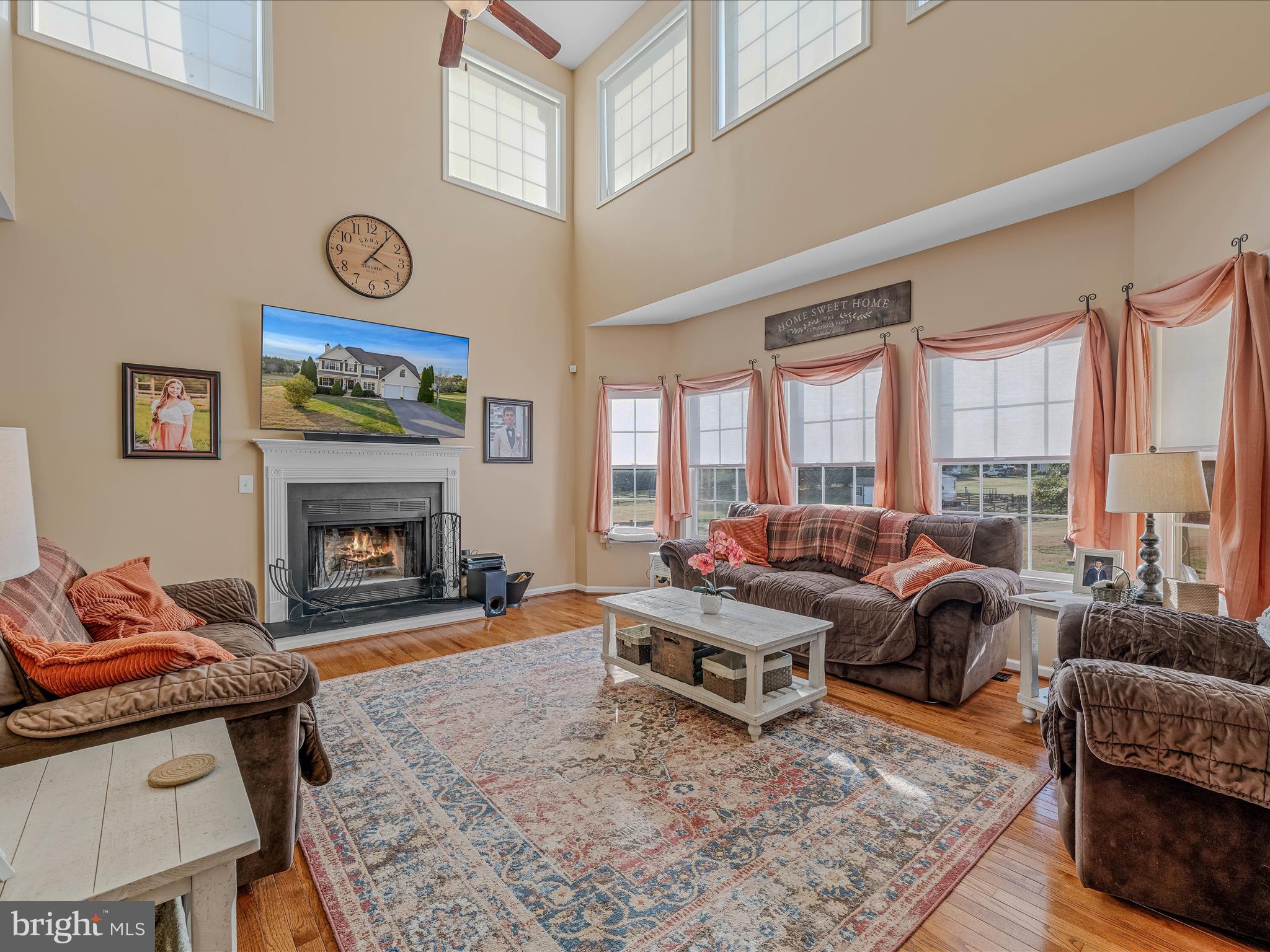 APPLE KNOLLS - Residential