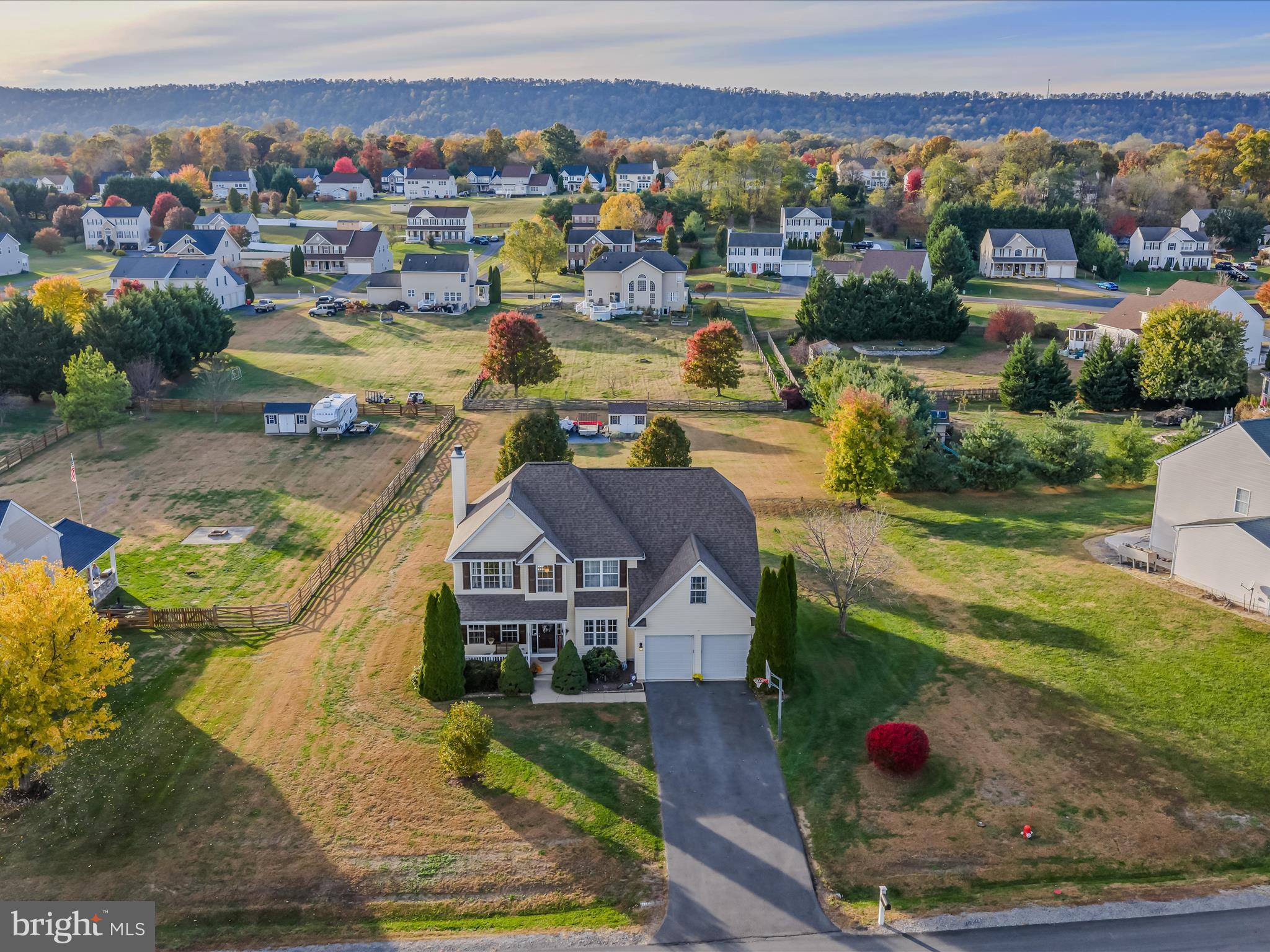 APPLE KNOLLS - Residential