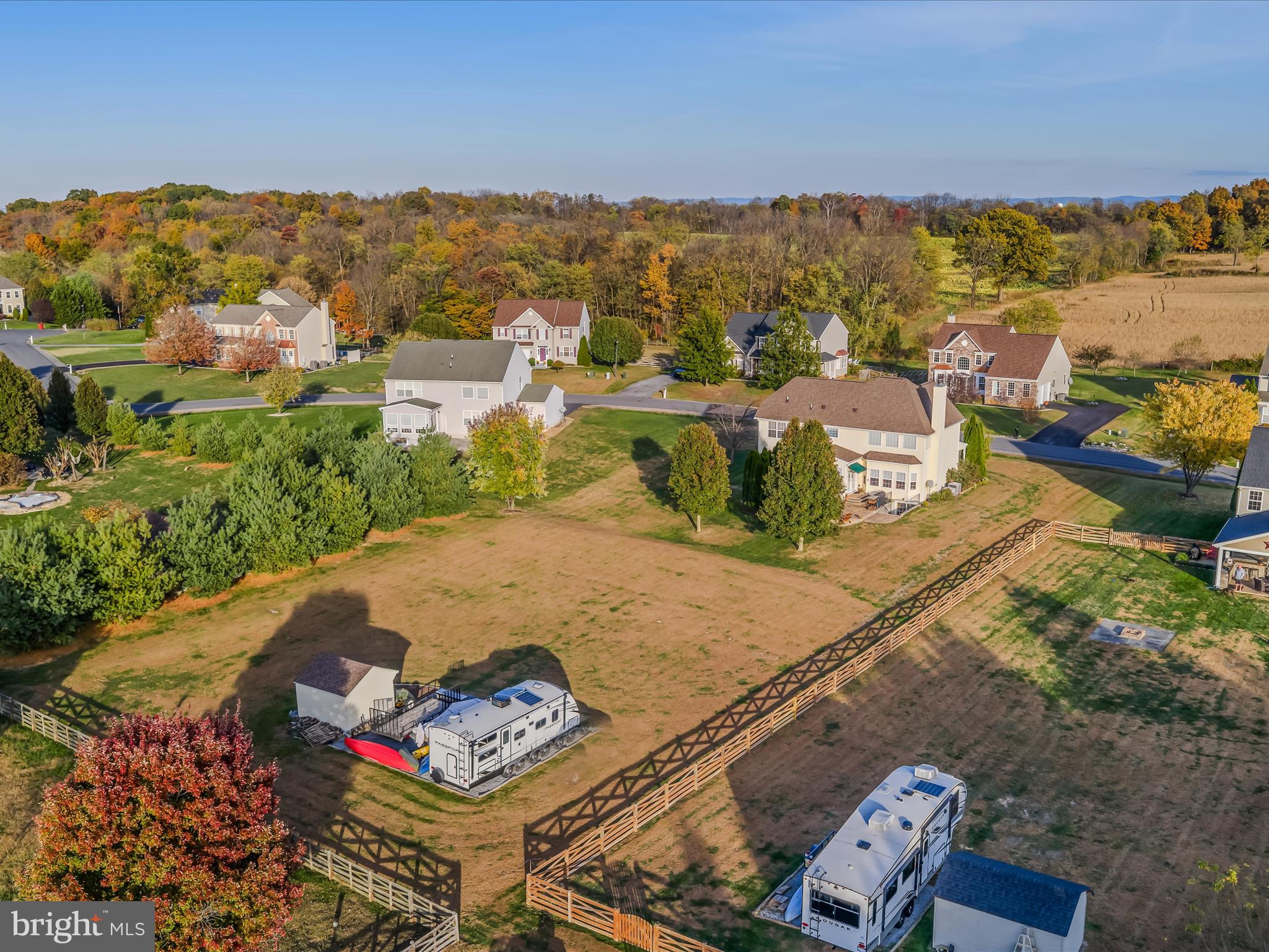 APPLE KNOLLS - Residential