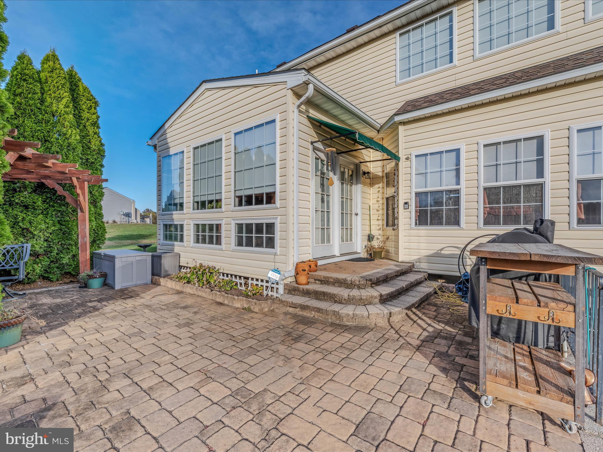 APPLE KNOLLS - Residential