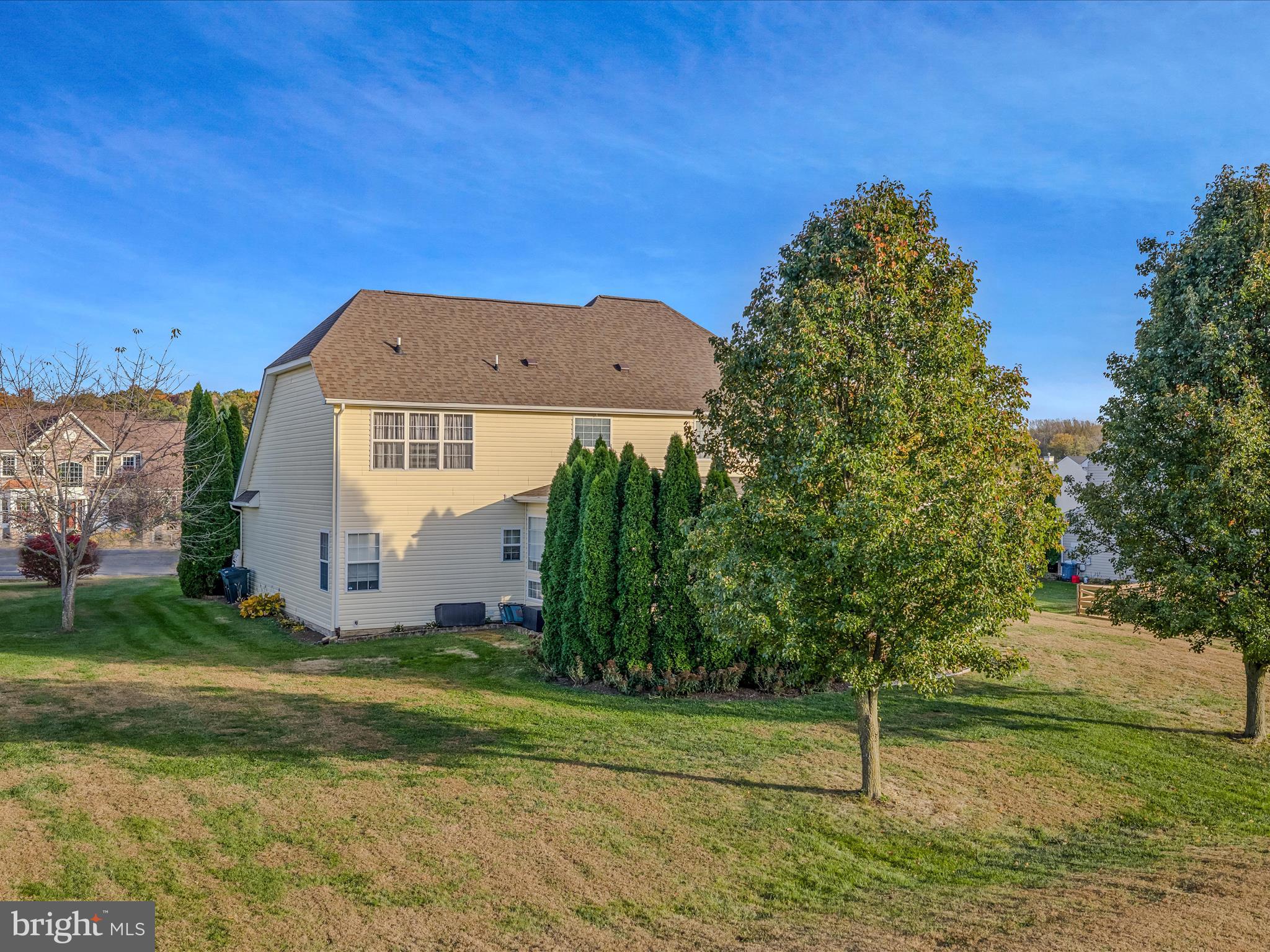 APPLE KNOLLS - Residential