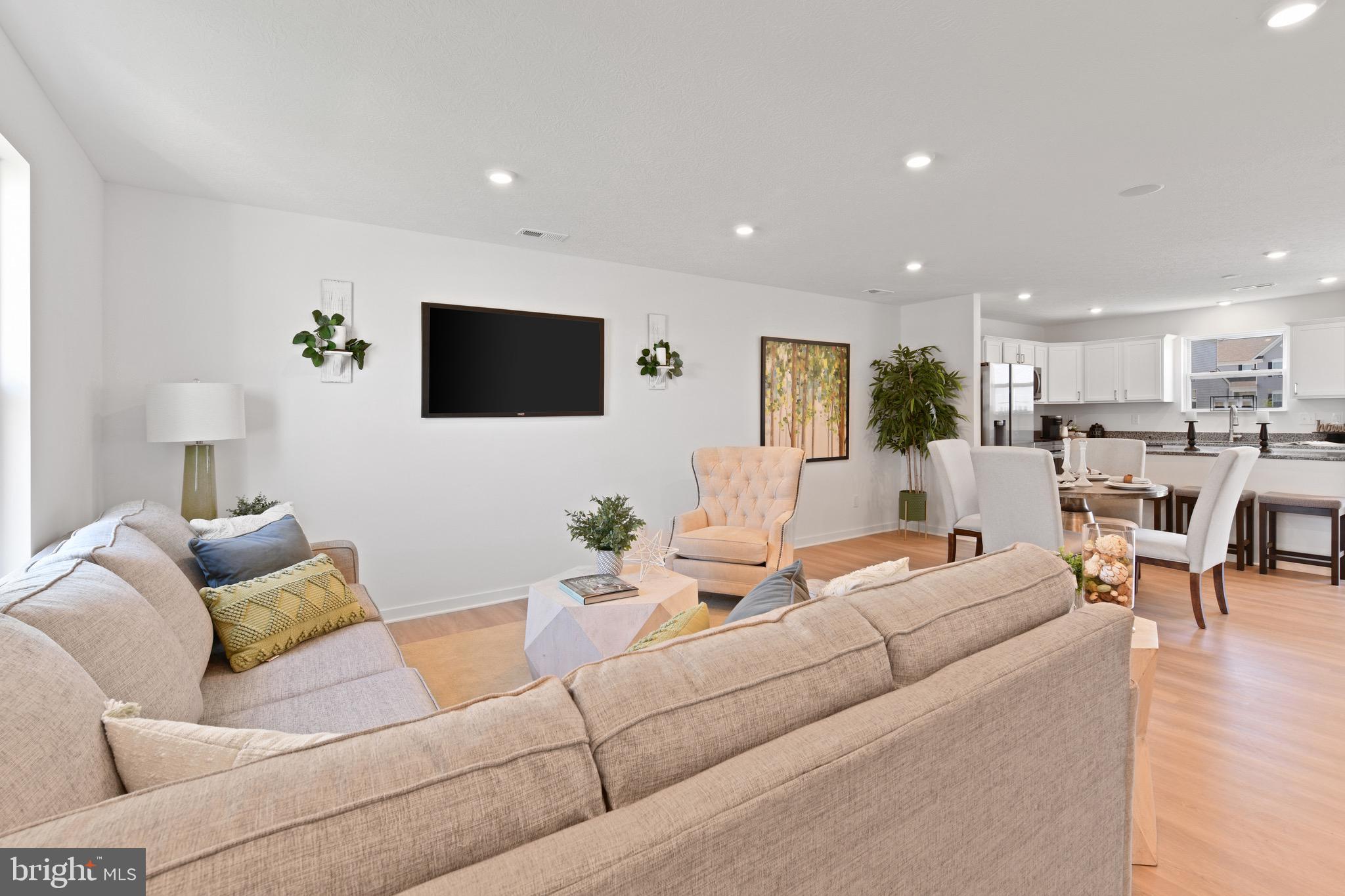 1 REGENT CIRCLE
