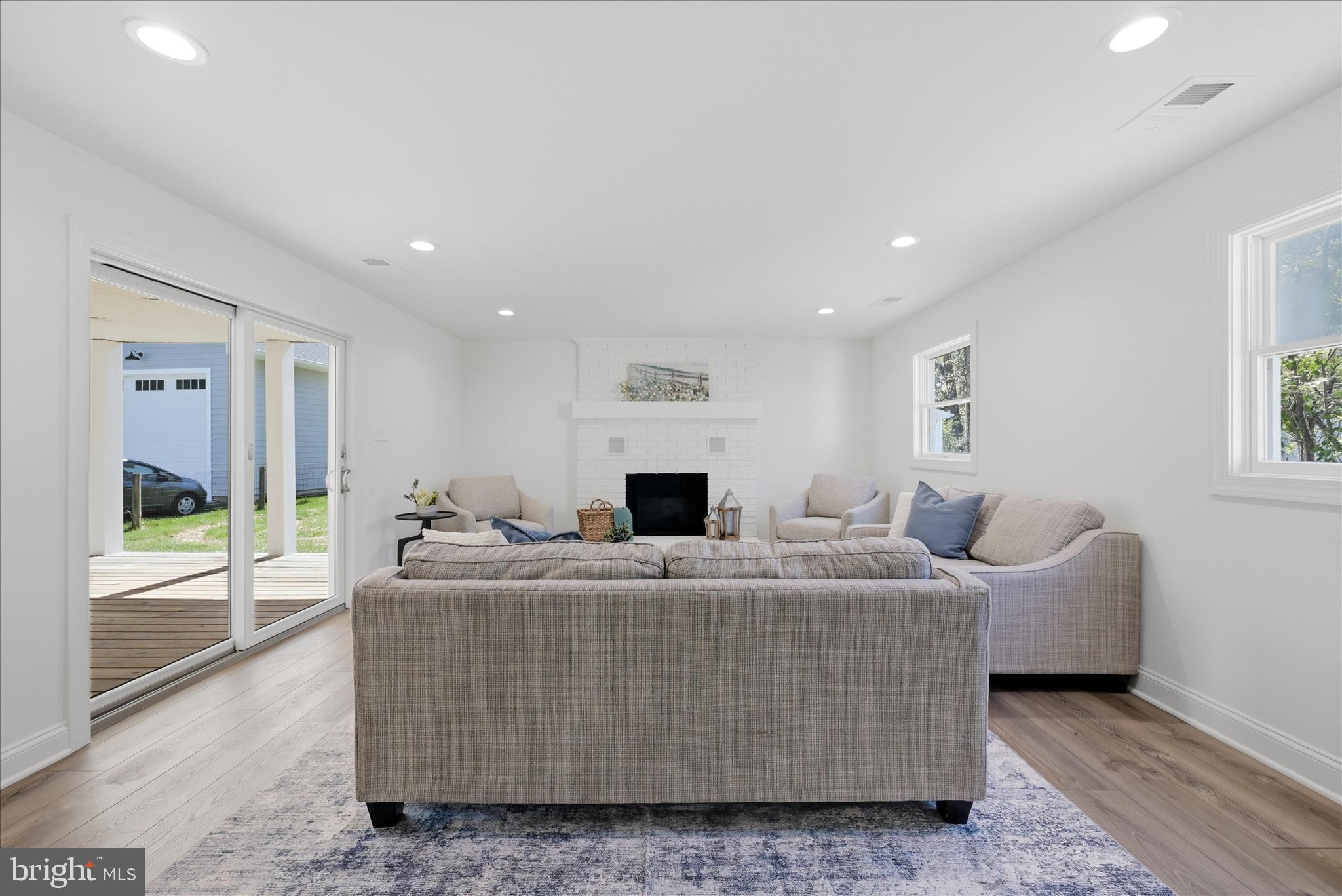 BERRYVILLE - Residential