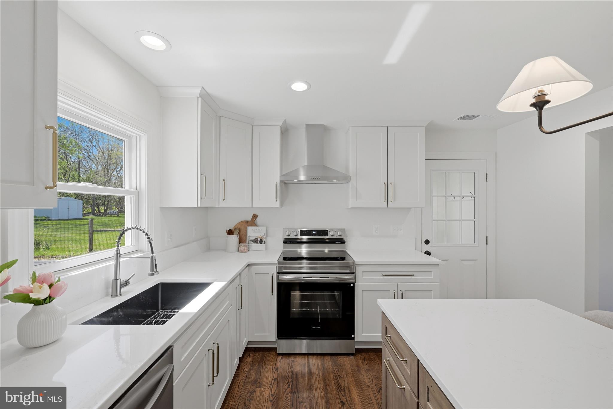 BERRYVILLE - Residential