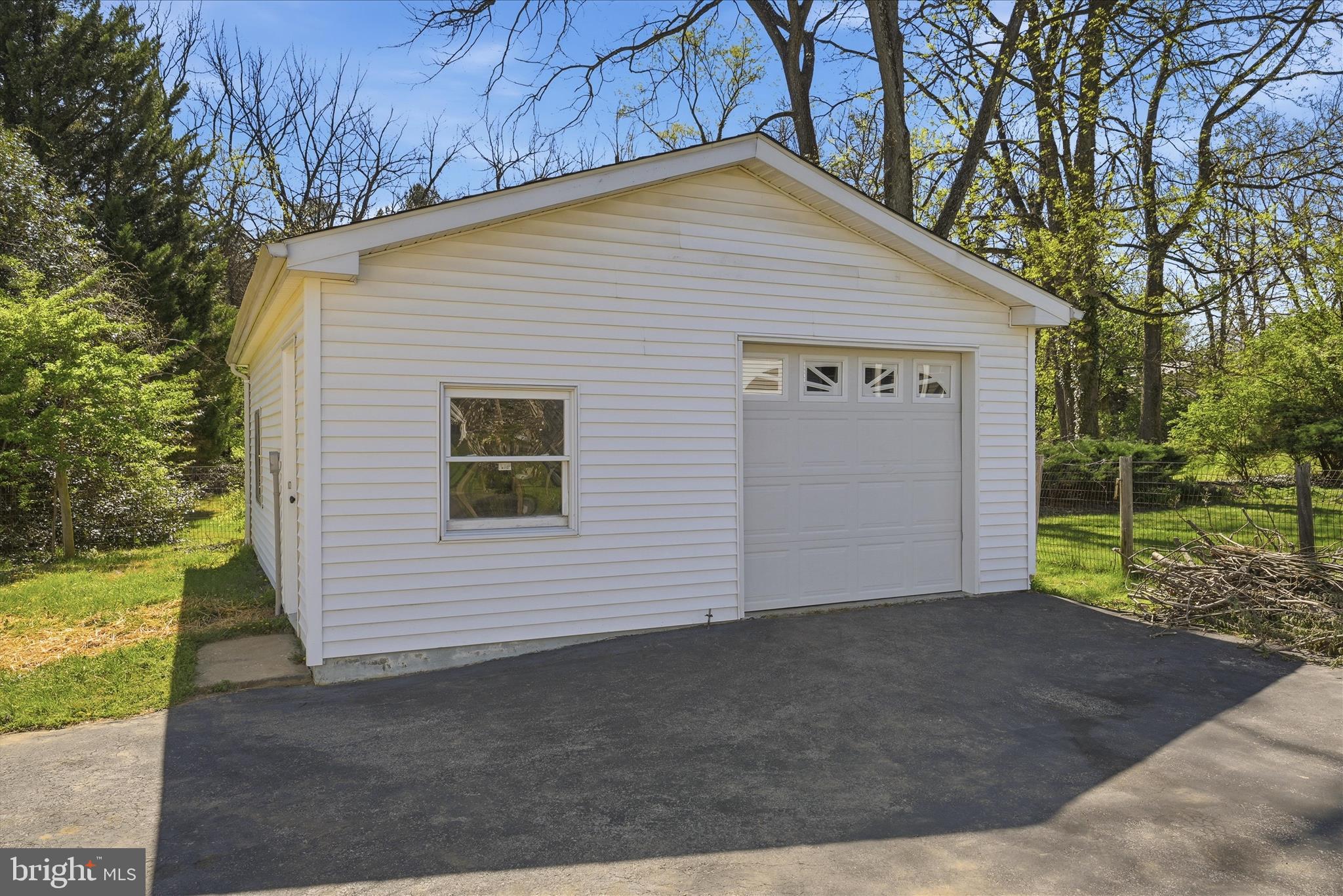 BERRYVILLE - Residential