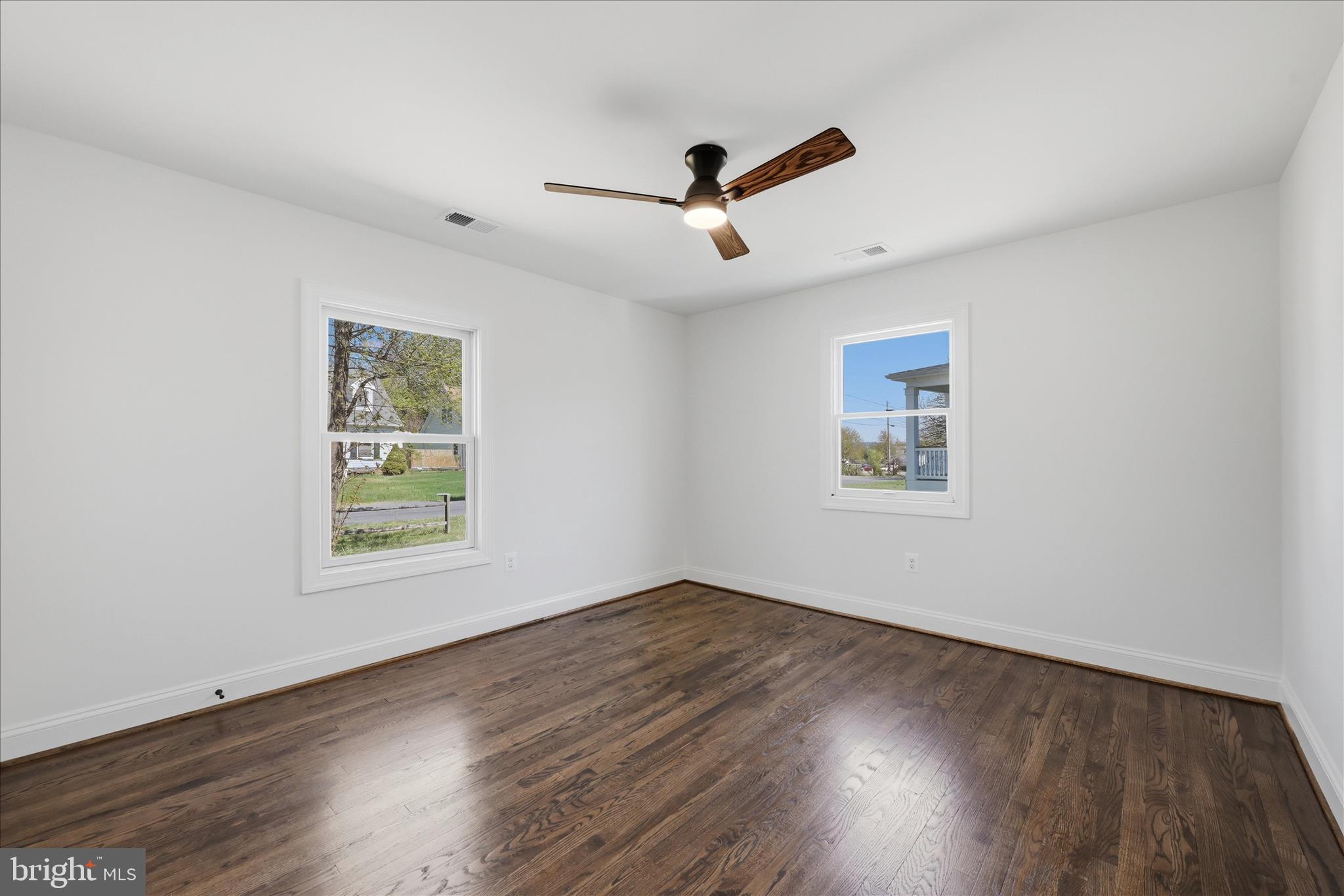 BERRYVILLE - Residential