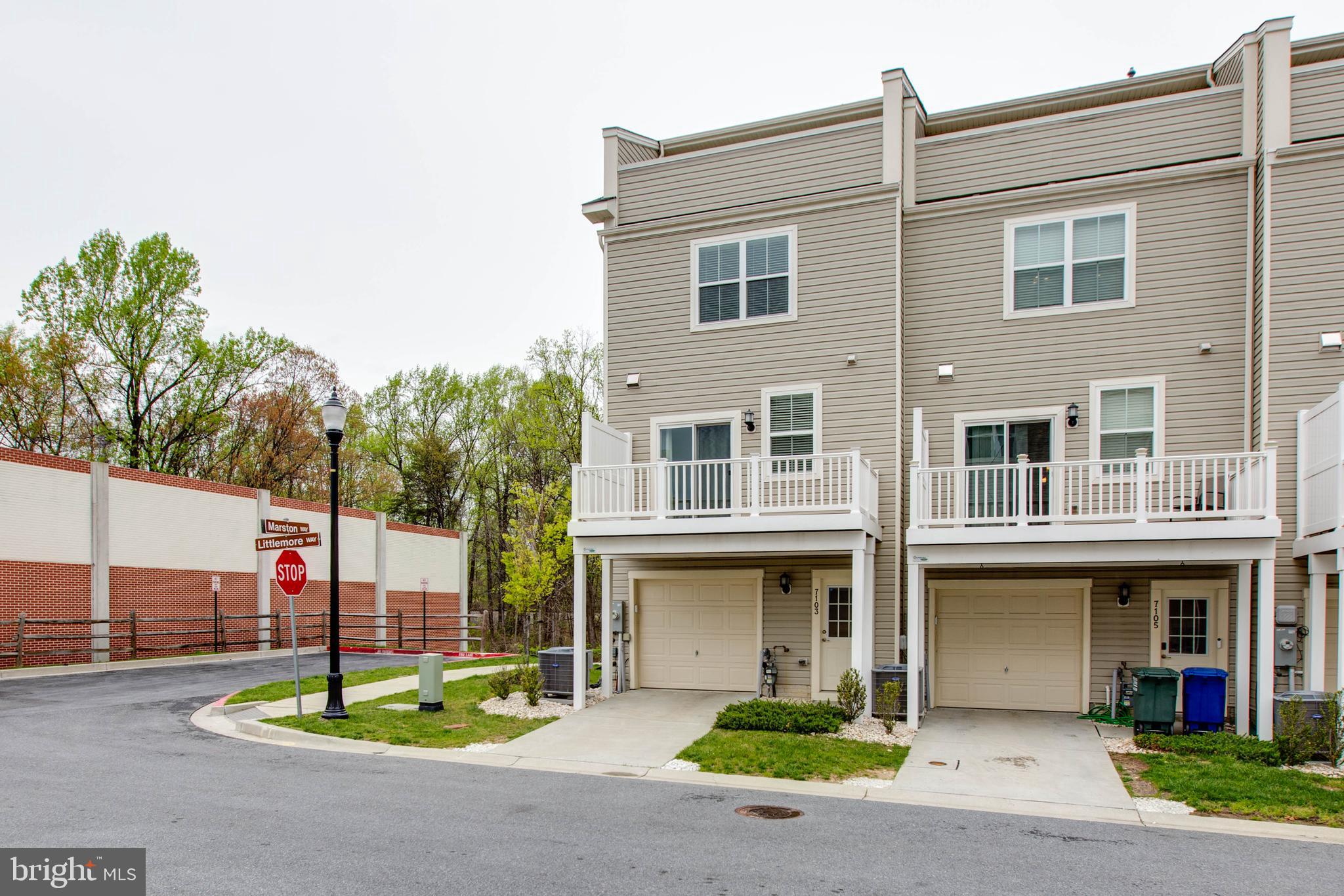 OXFORD SQUARE - Residential