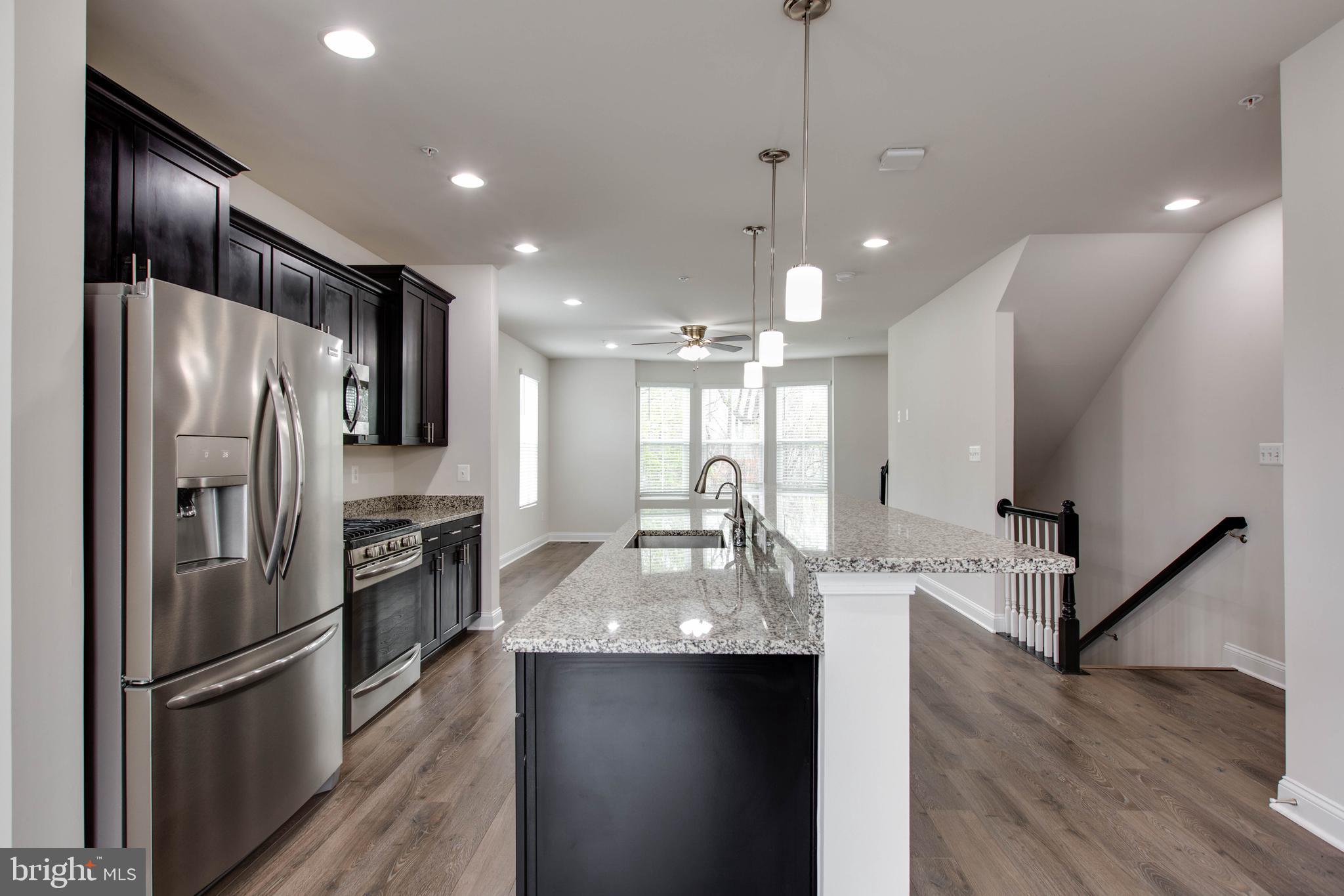 OXFORD SQUARE - Residential