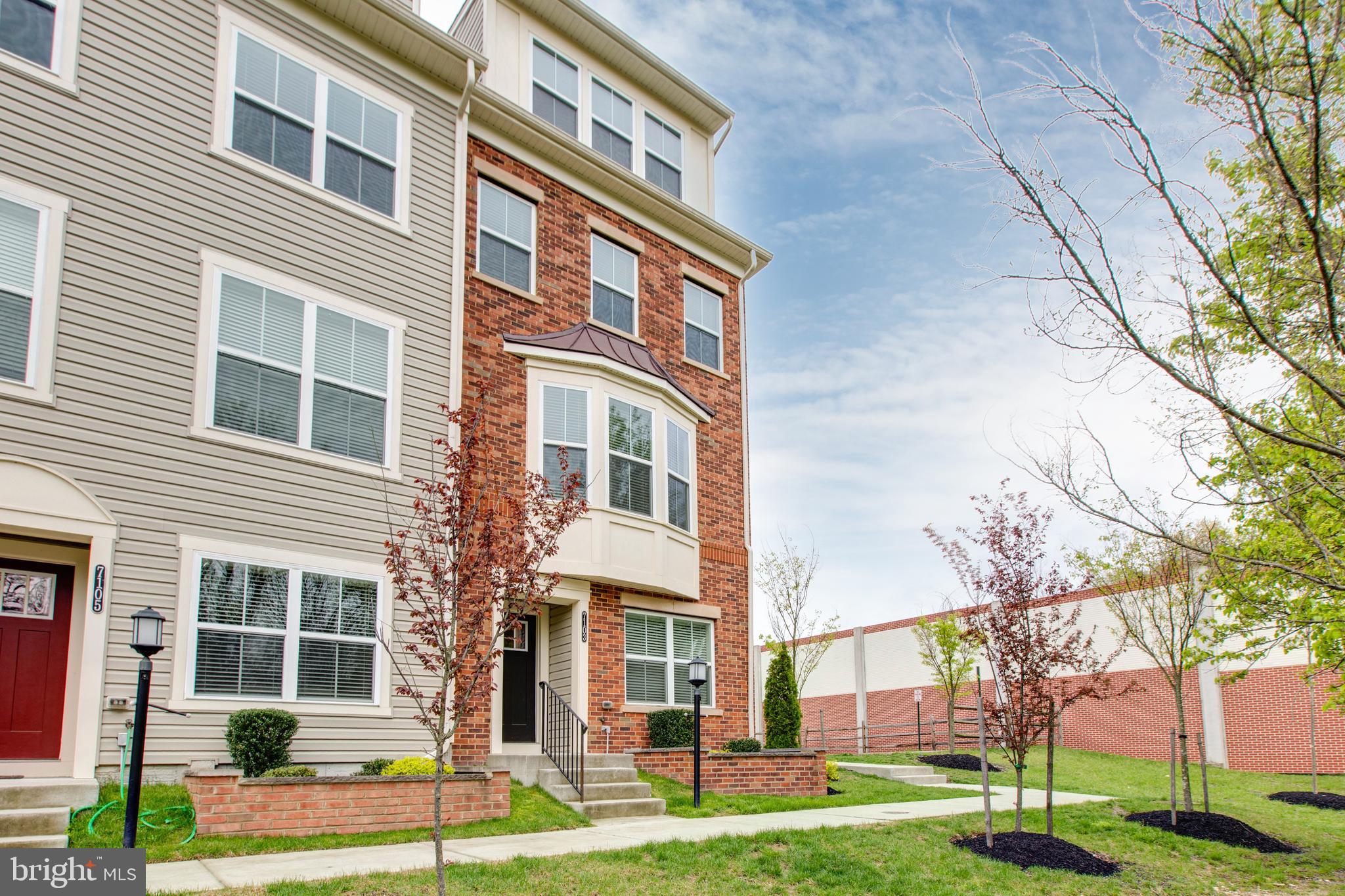 OXFORD SQUARE - Residential