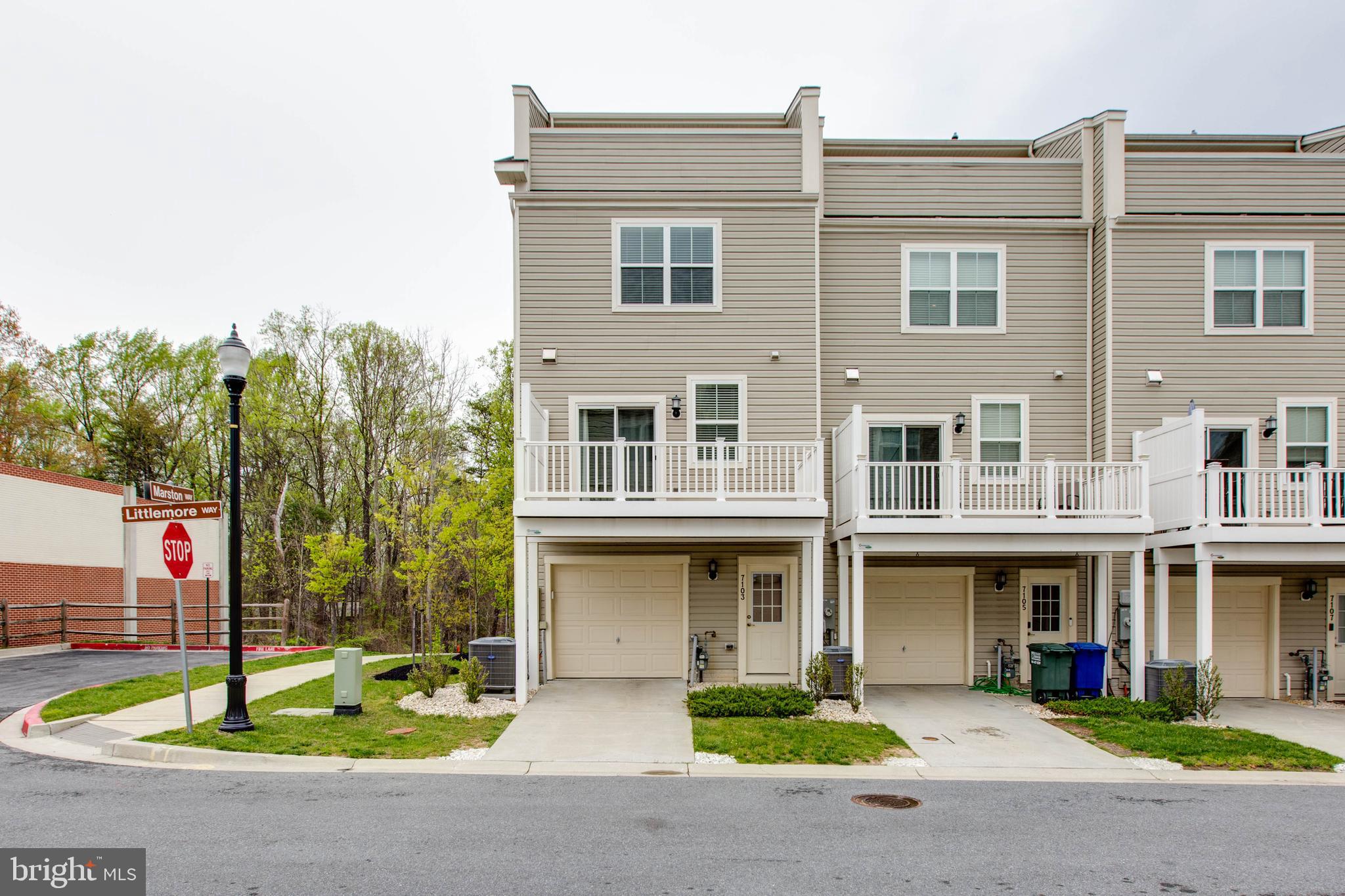 OXFORD SQUARE - Residential