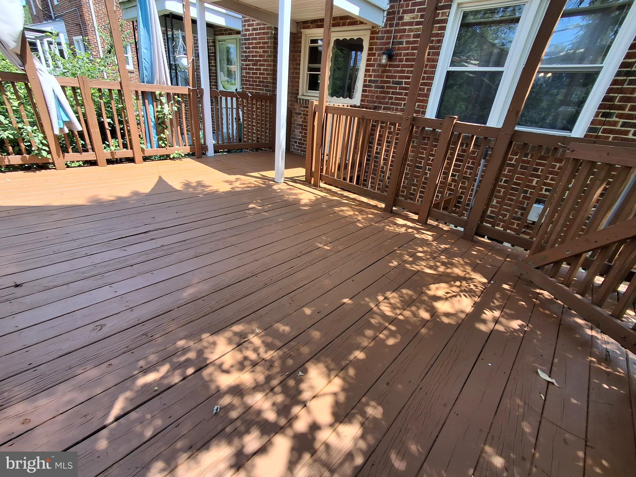 GLEN OAKS - Residential Lease