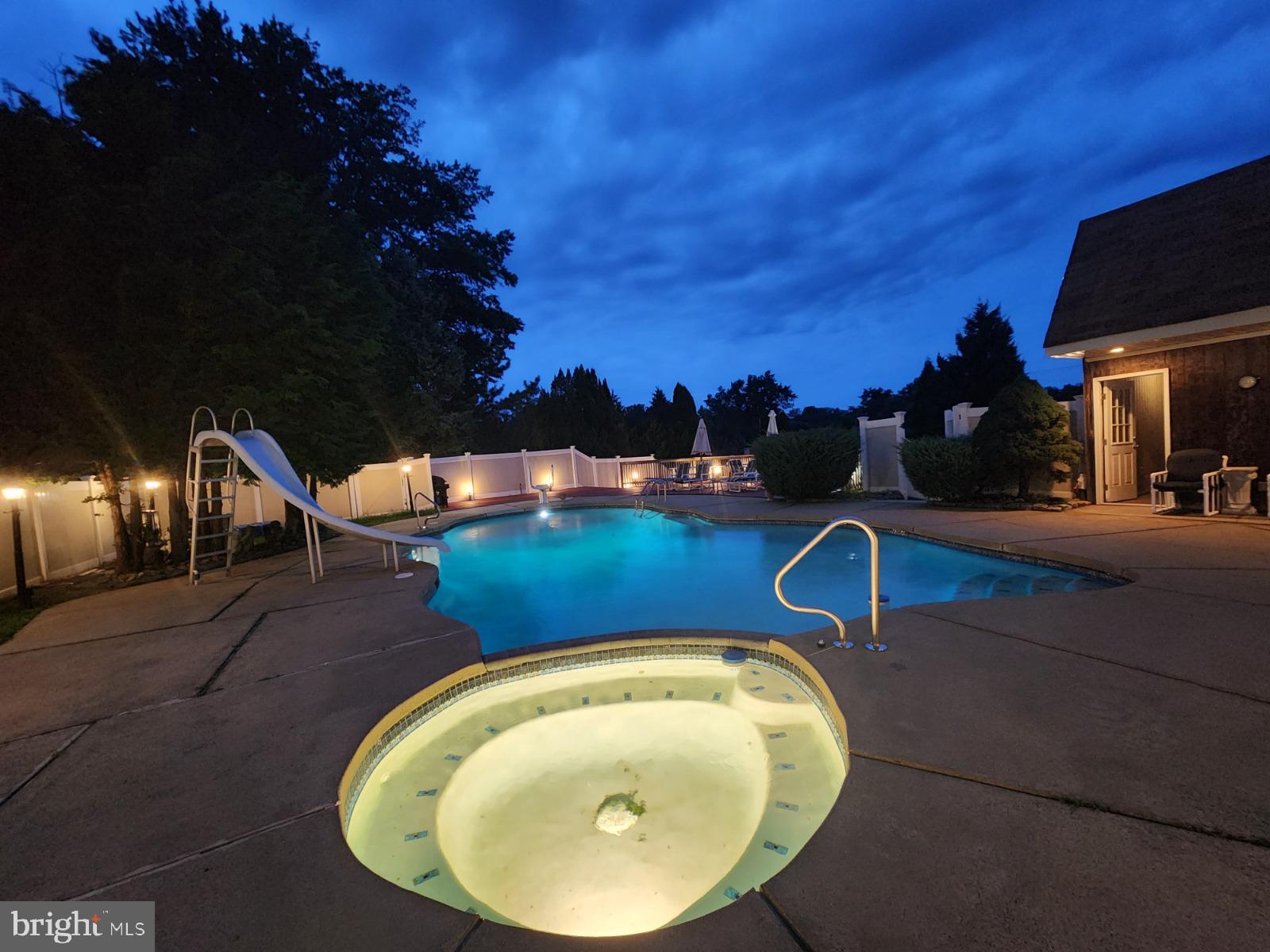 SOMERTON - Residential