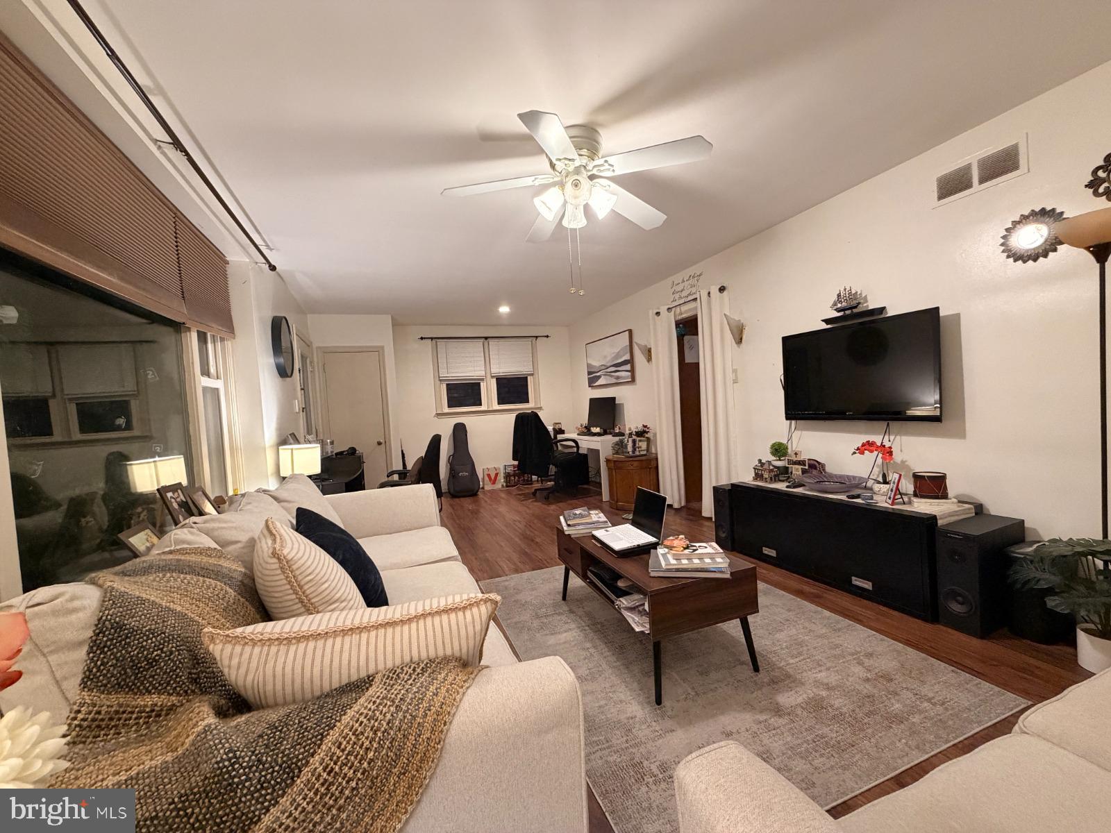 SOMERTON - Residential