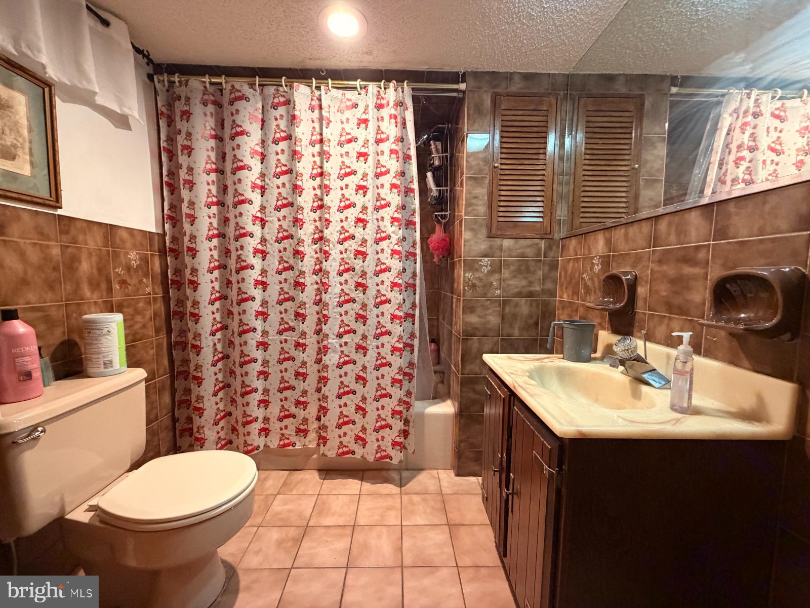 SOMERTON - Residential