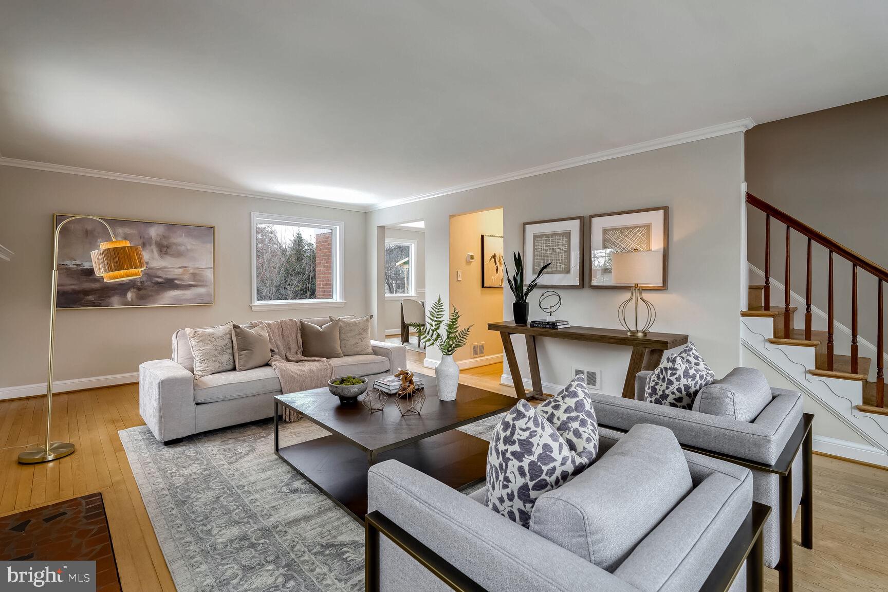 OVER LEE KNOLLS - Residential