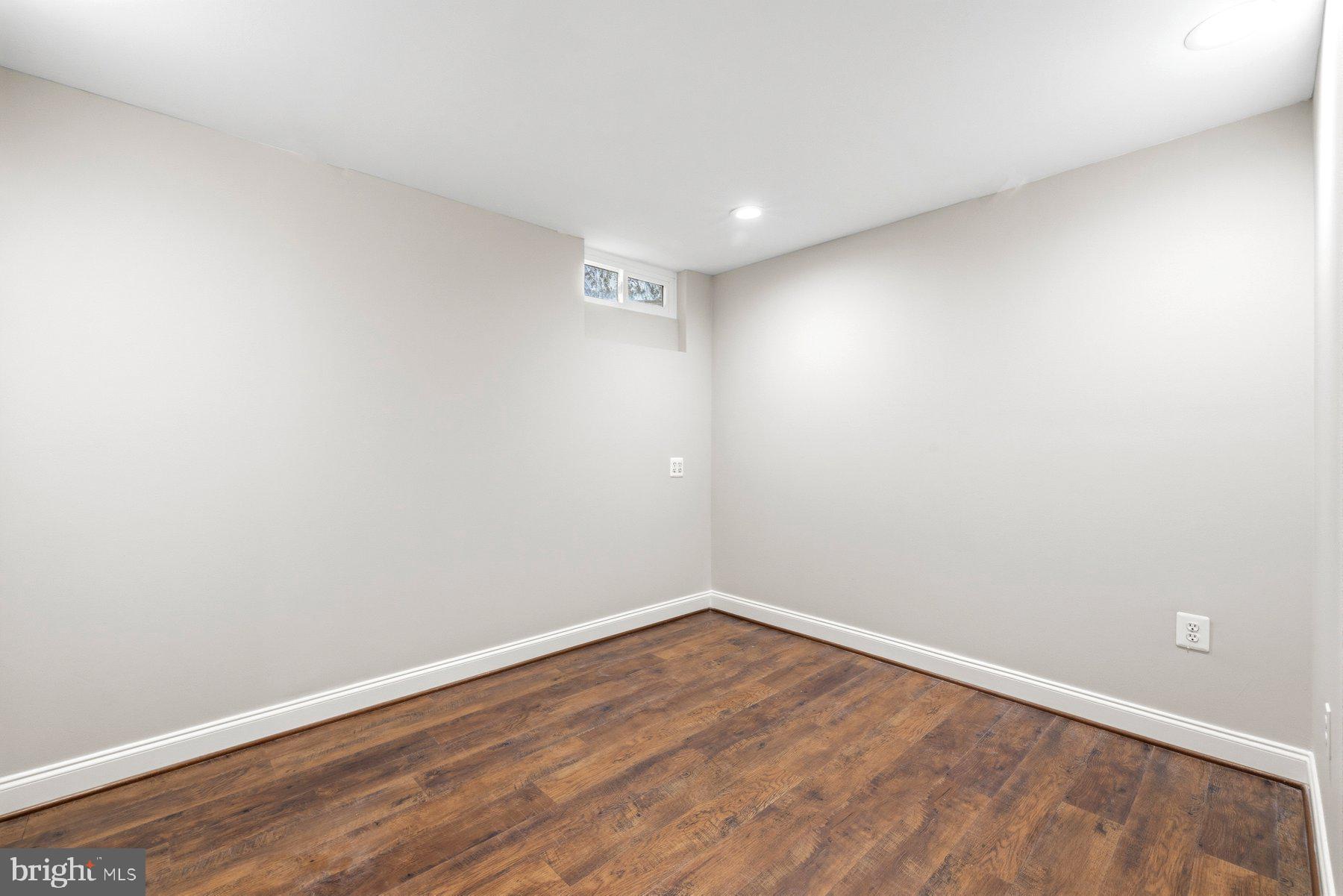 KINGS SQUARE - Residential