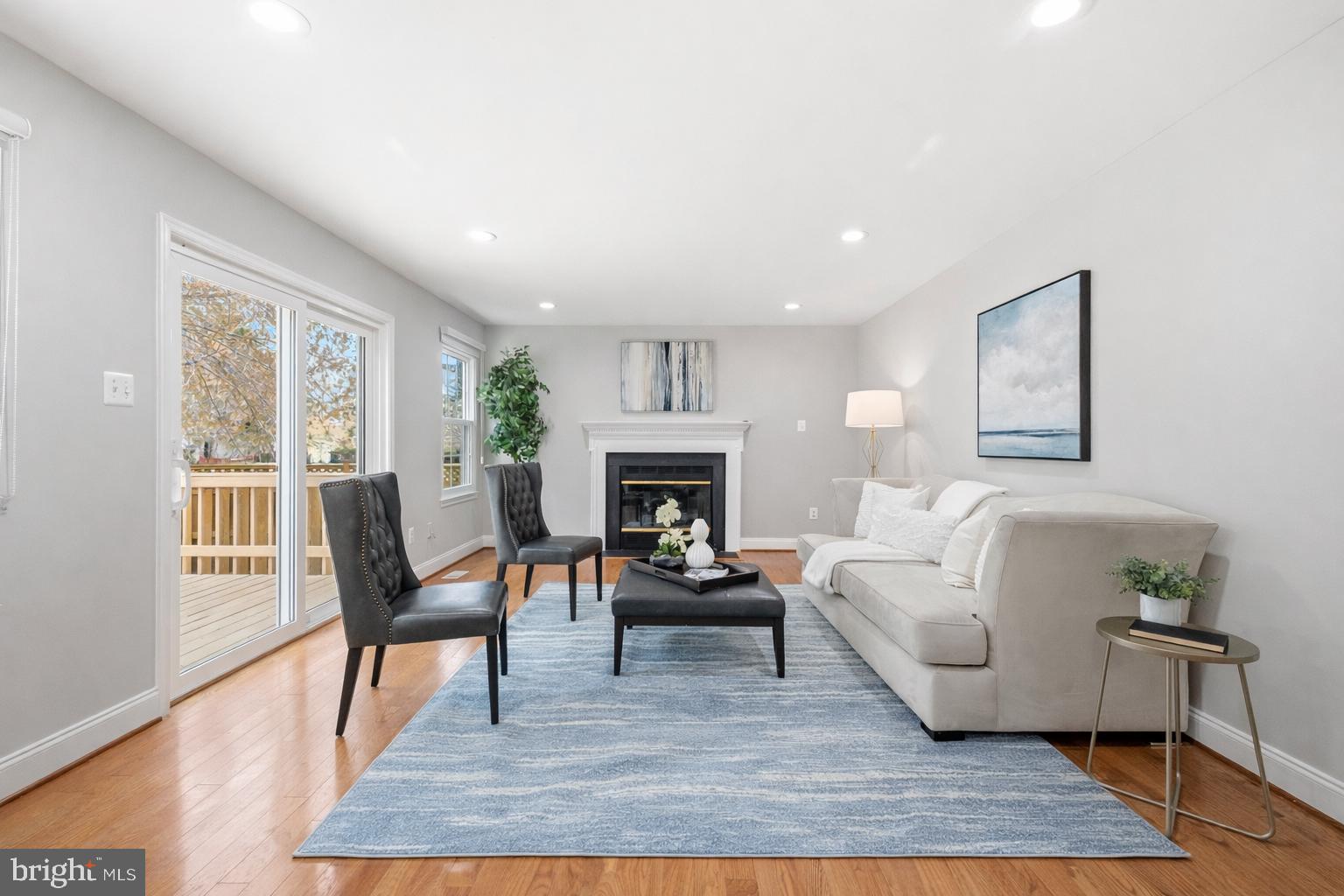 KINGS SQUARE - Residential