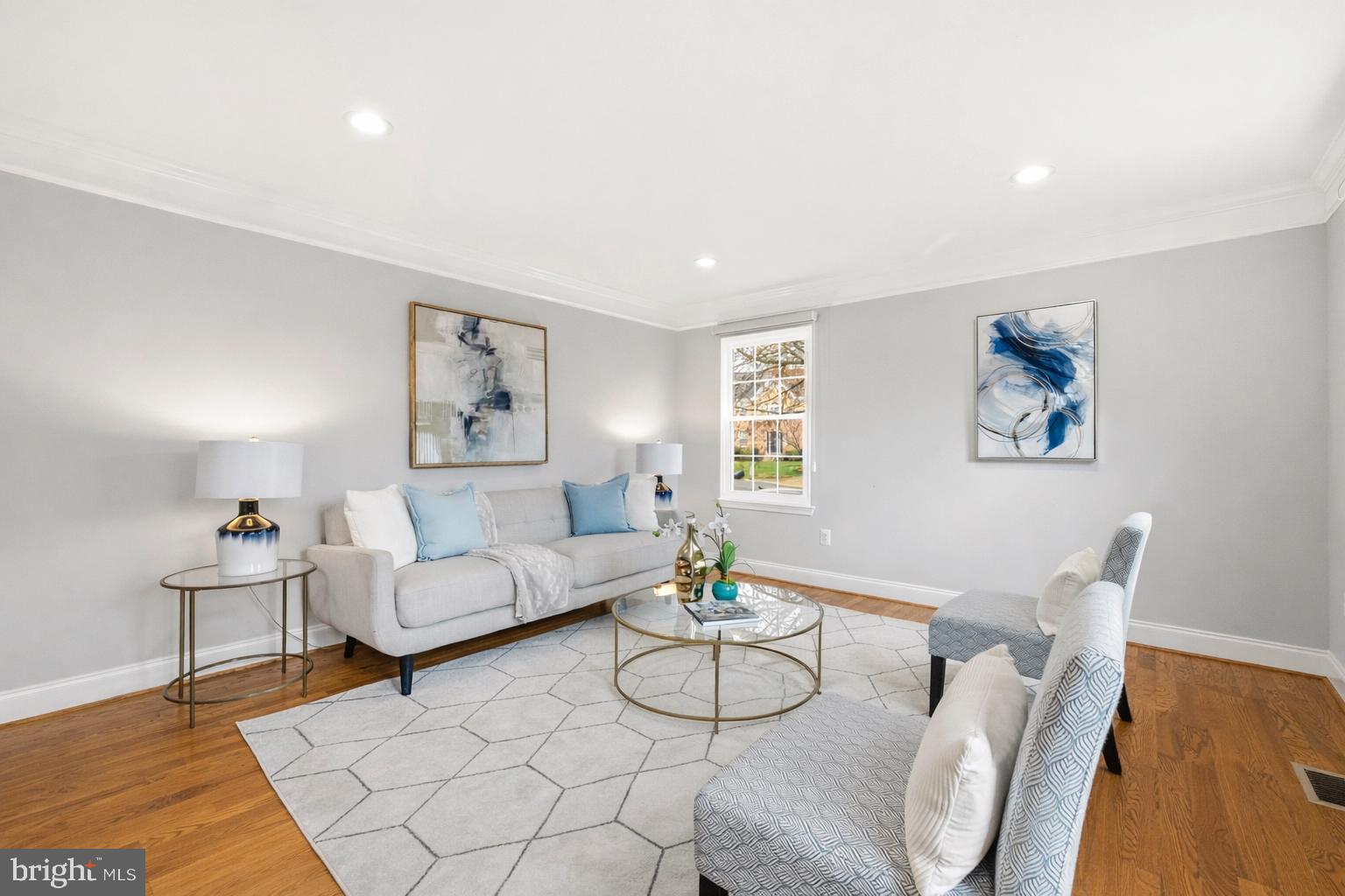 KINGS SQUARE - Residential