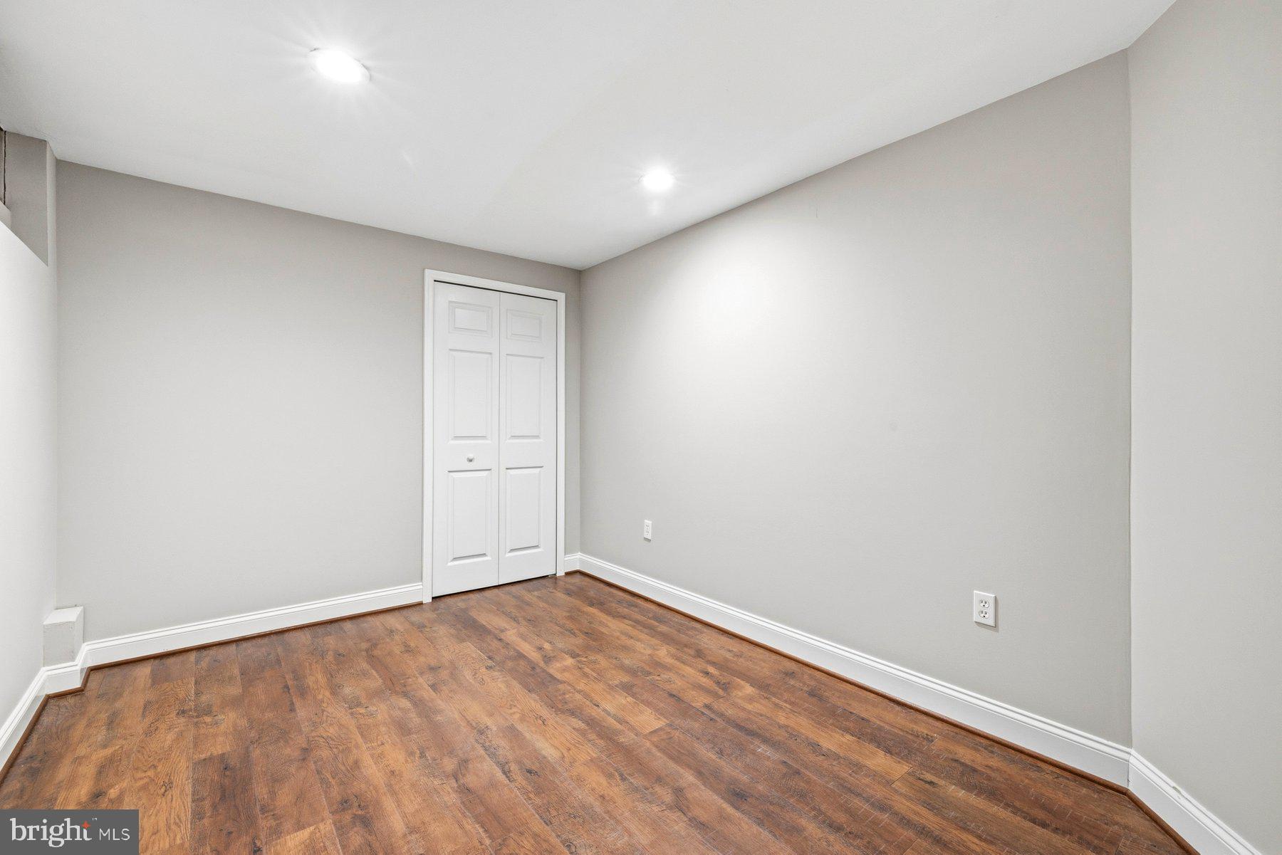 KINGS SQUARE - Residential