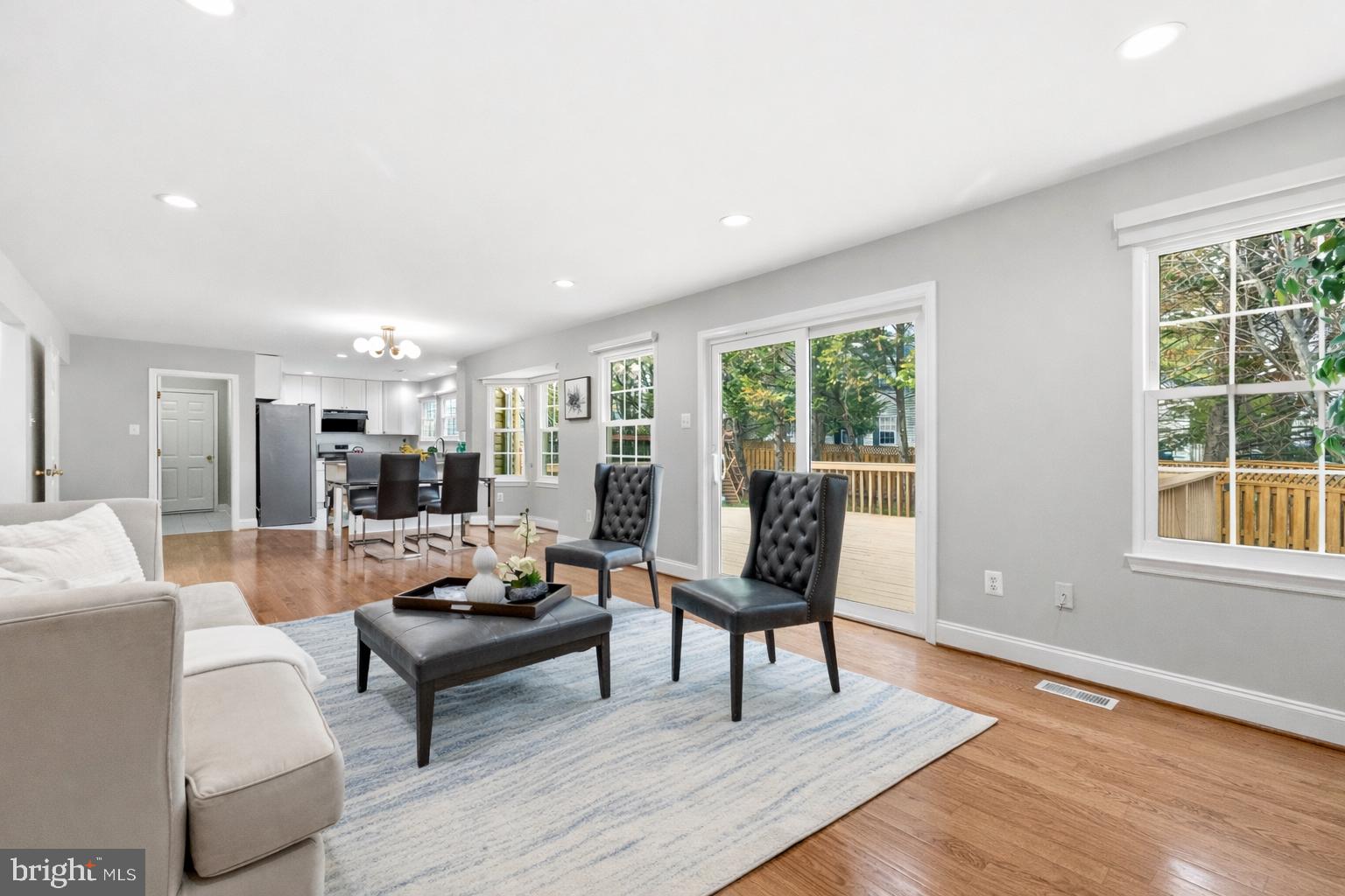 KINGS SQUARE - Residential