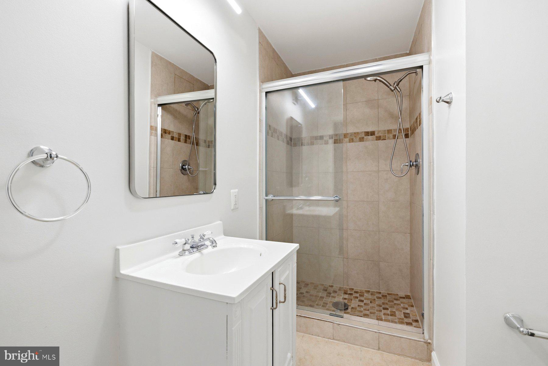 KINGS SQUARE - Residential