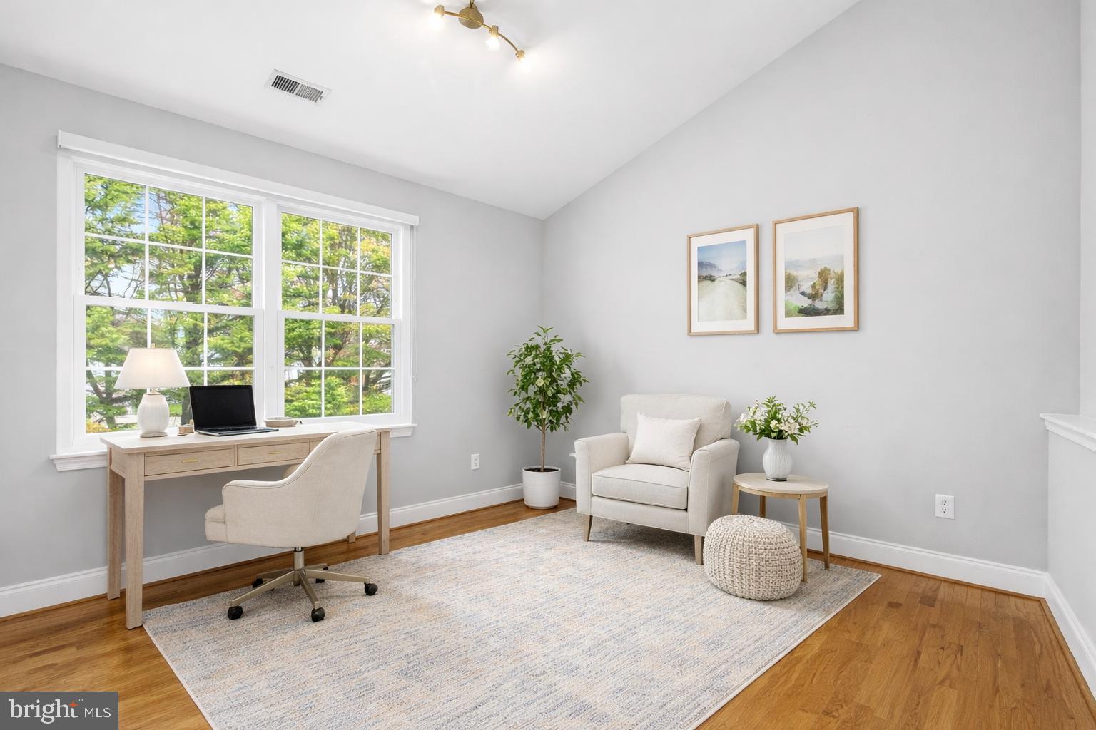 KINGS SQUARE - Residential