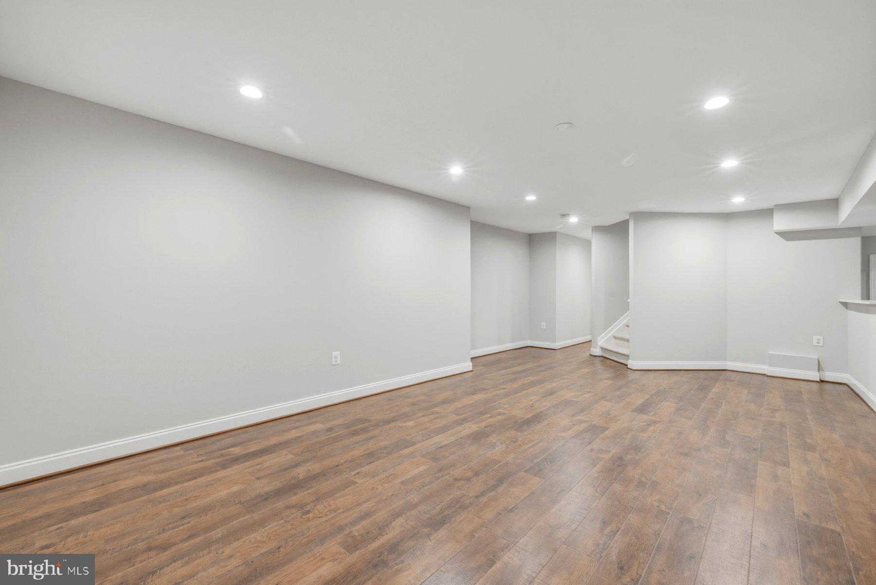 KINGS SQUARE - Residential