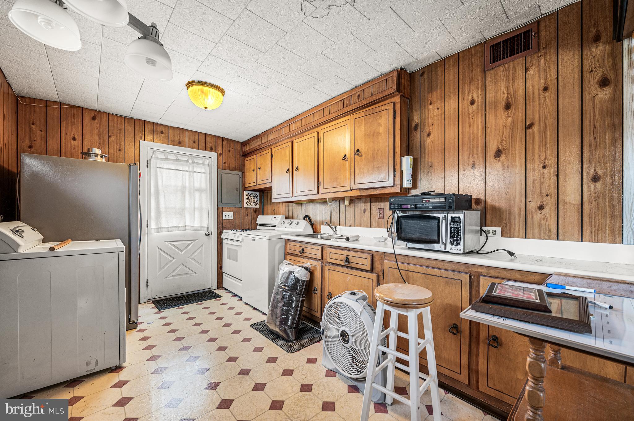 GRANDVIEW ESTS - Residential